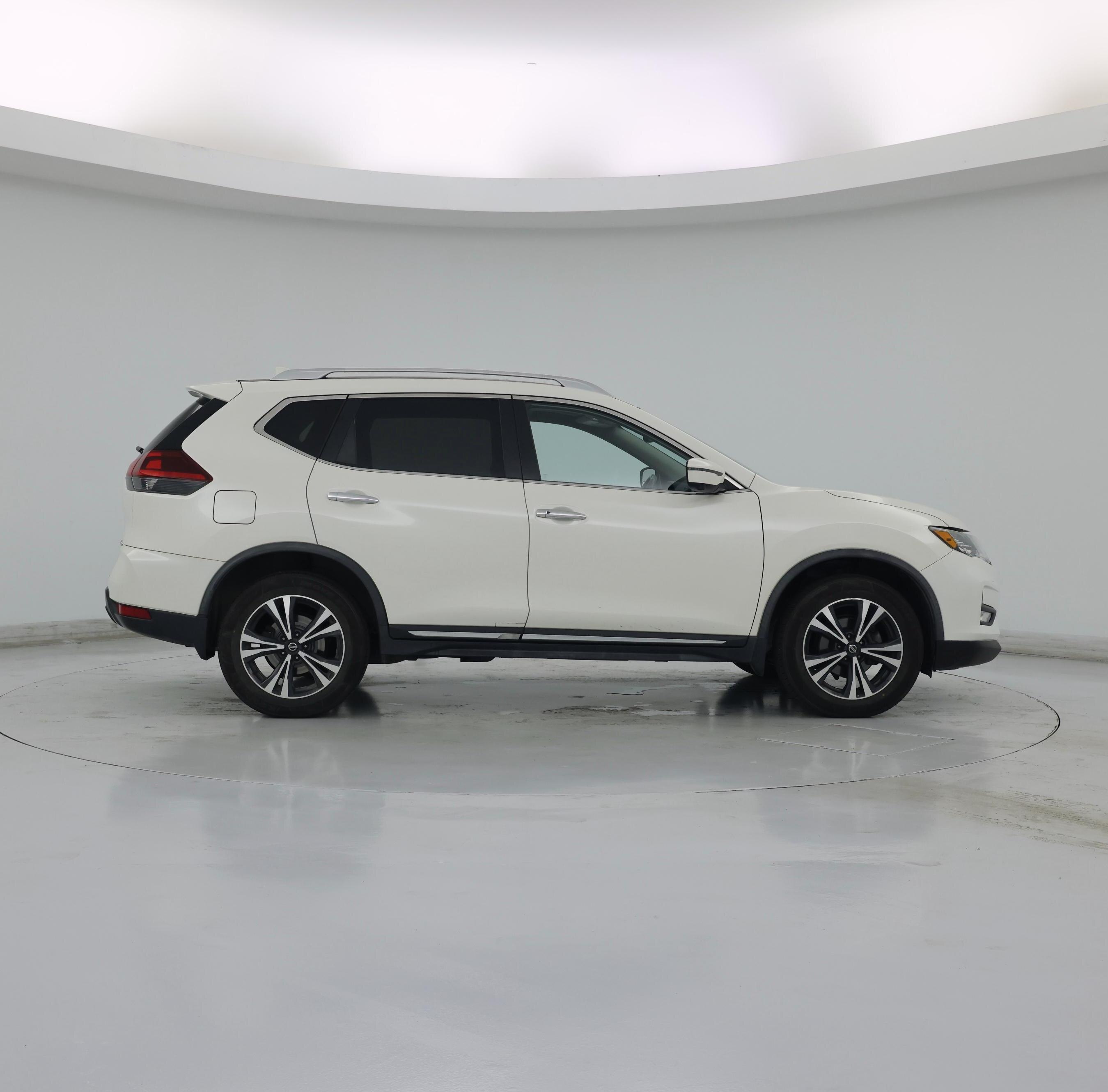 Thumbnail: 2018 Nissan Rogue - 7