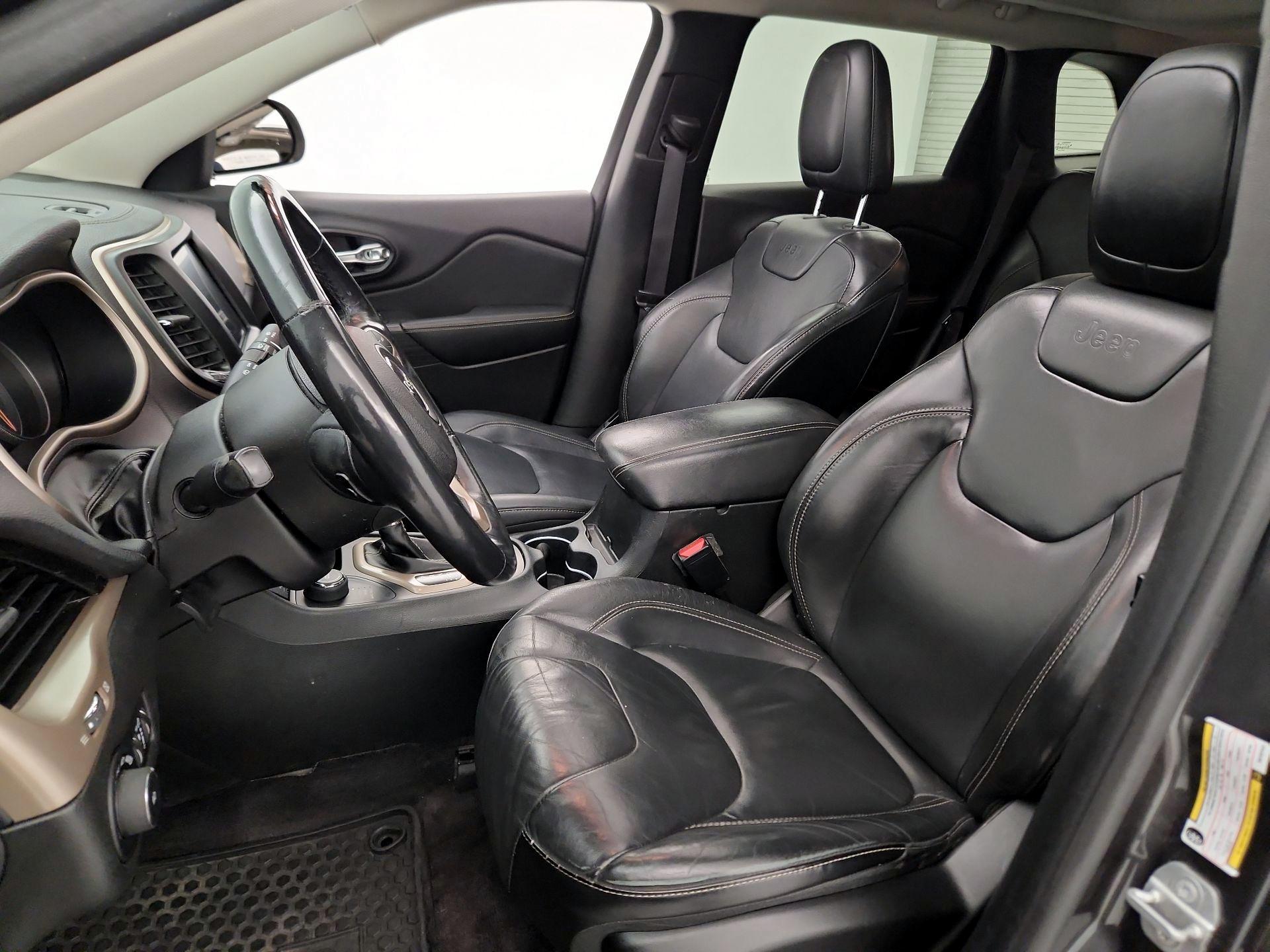 Thumbnail: 2016 Jeep Cherokee - 11