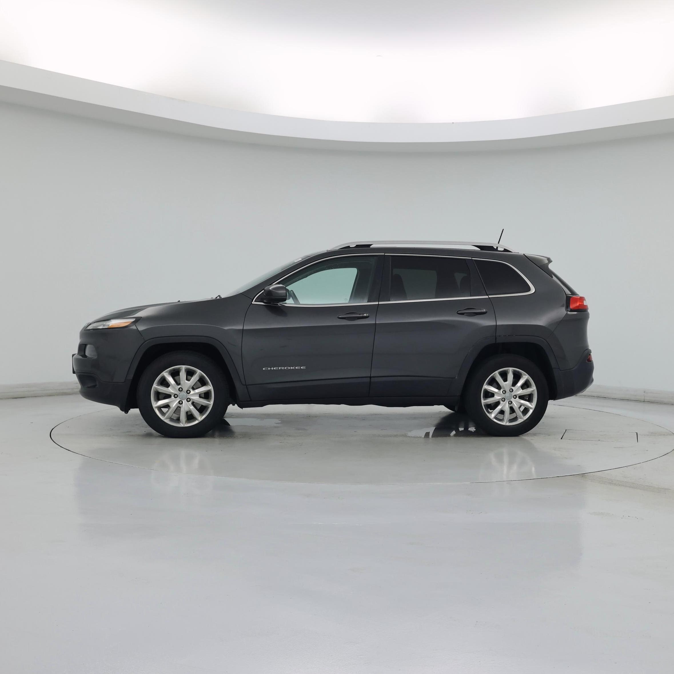Thumbnail: 2016 Jeep Cherokee - 3