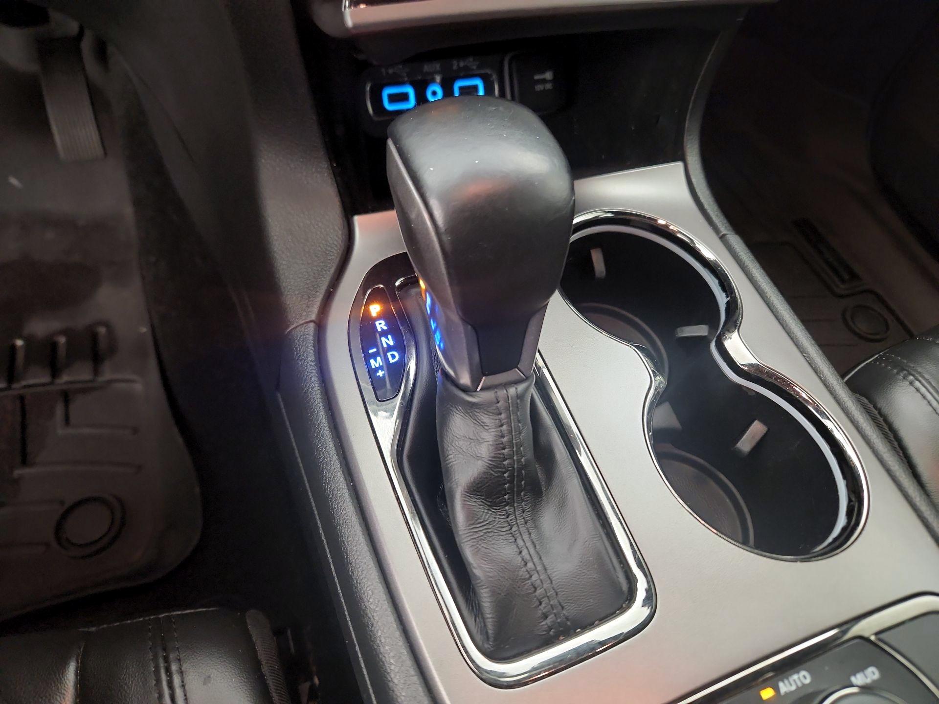 Thumbnail: 2020 Jeep Grand Cherokee - 18
