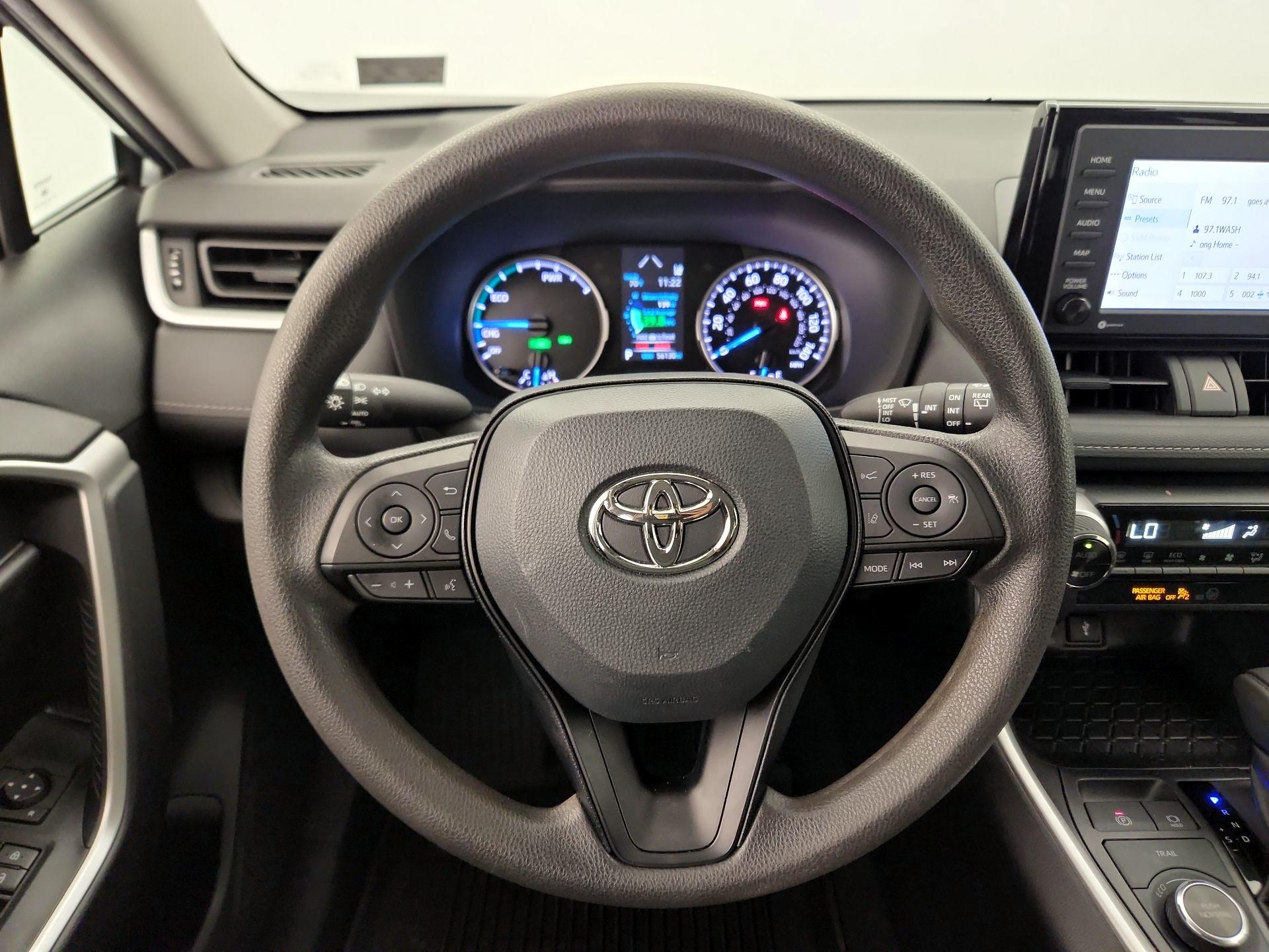Thumbnail: 2022 Toyota RAV4 - 10
