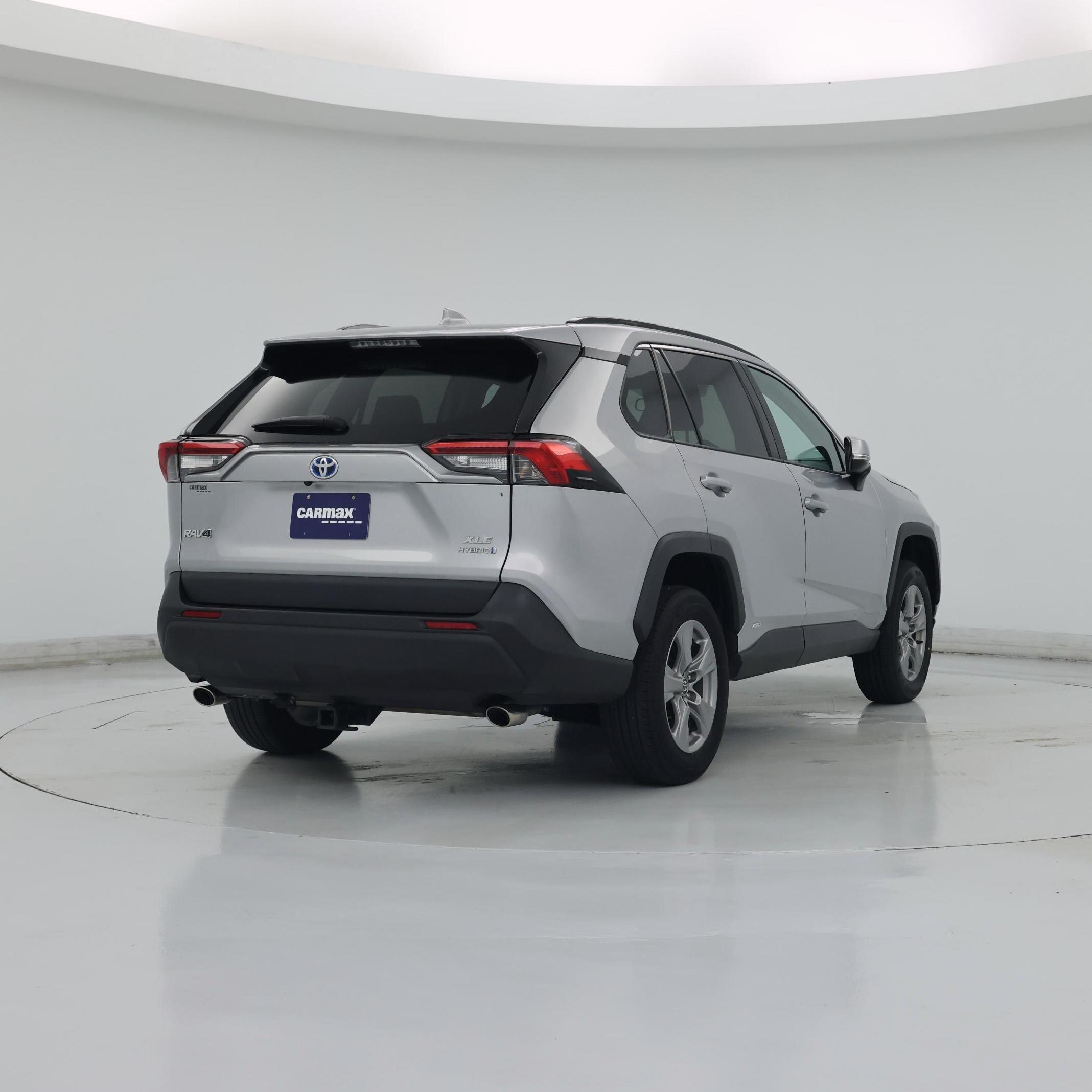 Thumbnail: 2022 Toyota RAV4 - 8