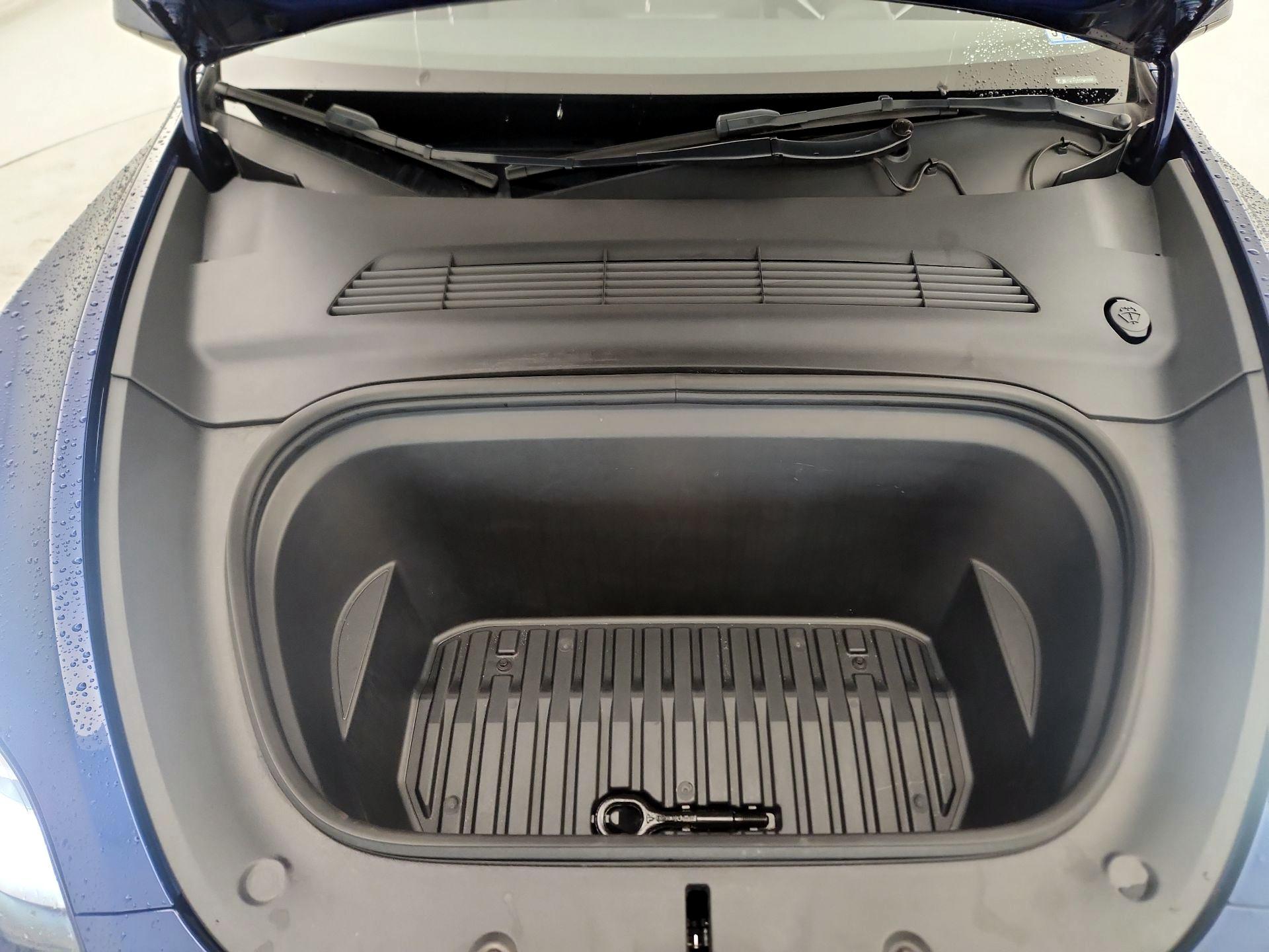 Thumbnail: 2023 Tesla Model Y - 18