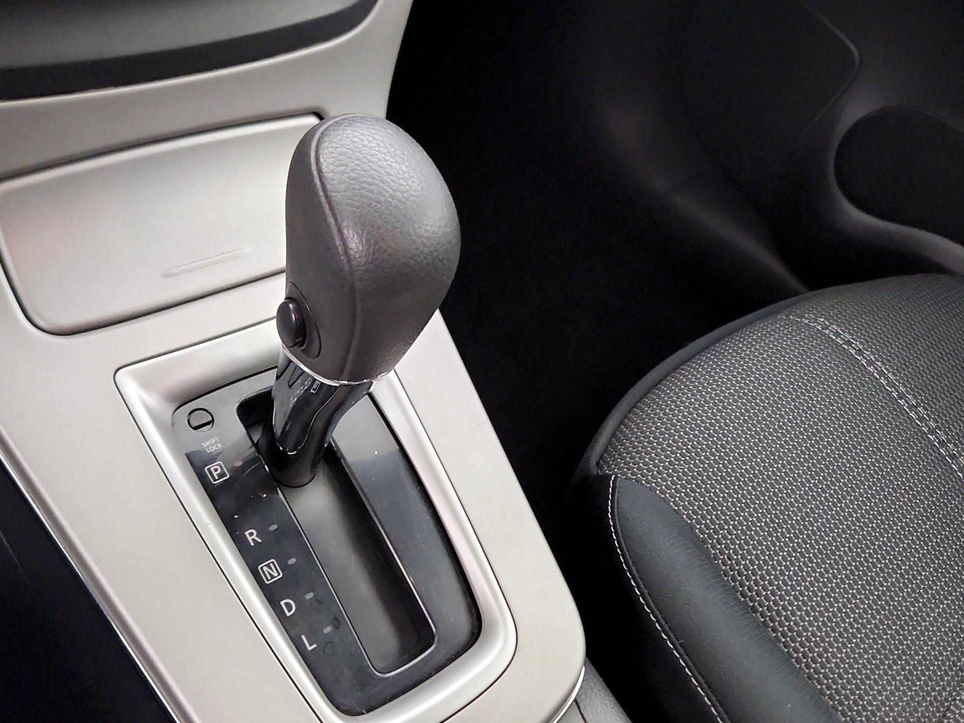 Thumbnail: 2015 Nissan Sentra - 16