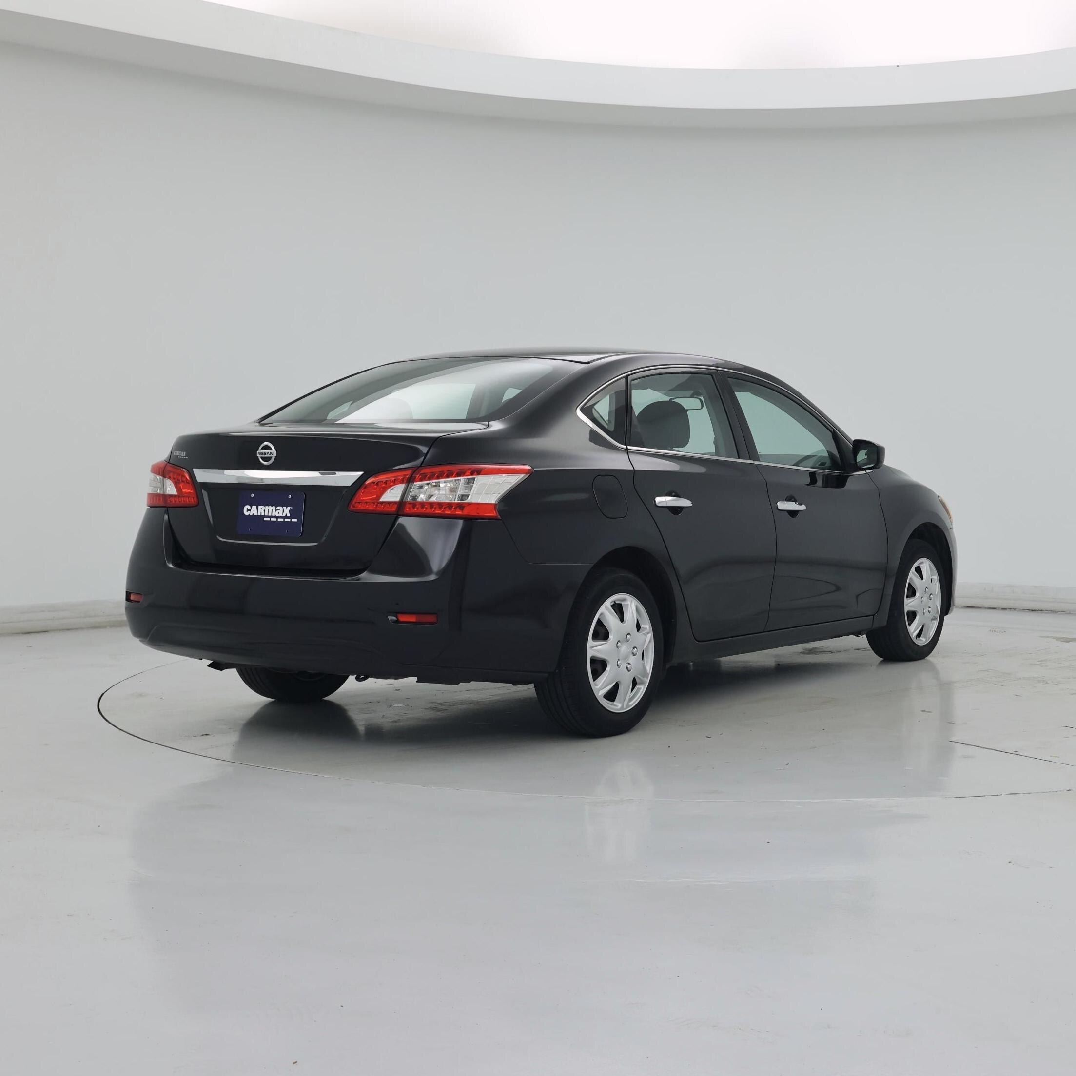 Thumbnail: 2015 Nissan Sentra - 8