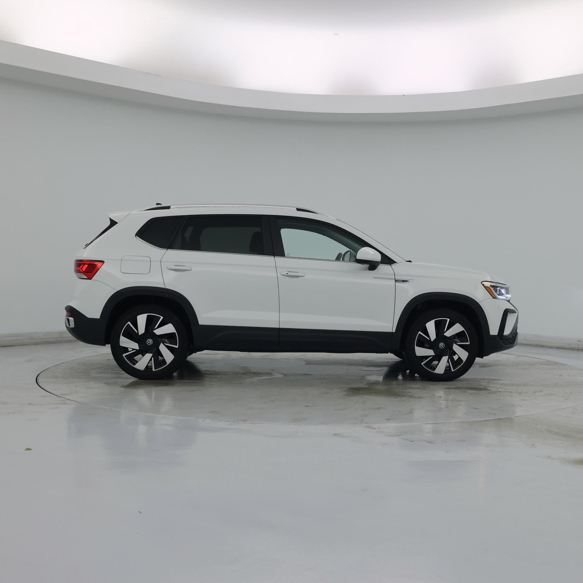 Thumbnail: 2024 Volkswagen Taos - 7