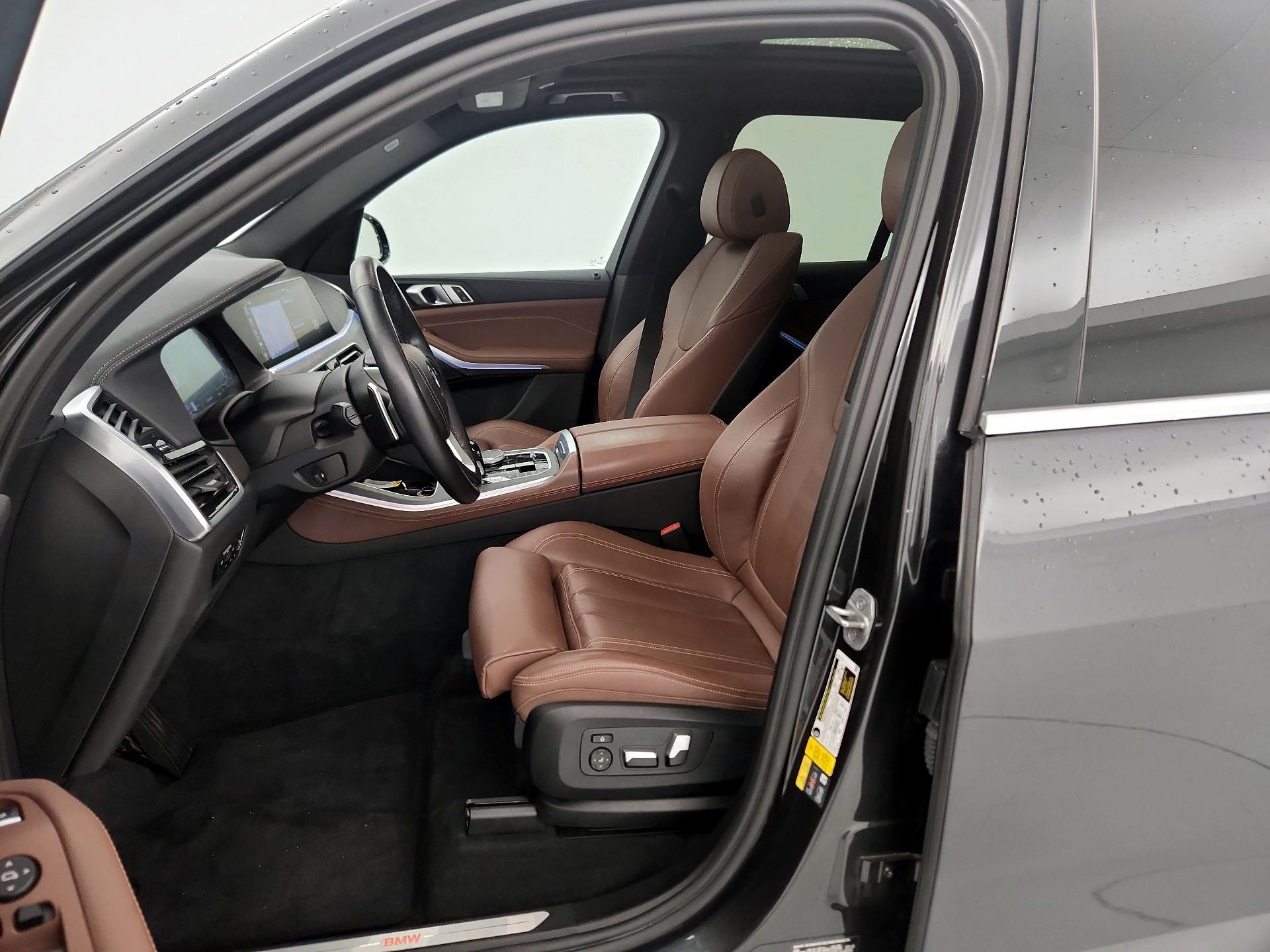 Thumbnail: 2022 BMW X5 - 11