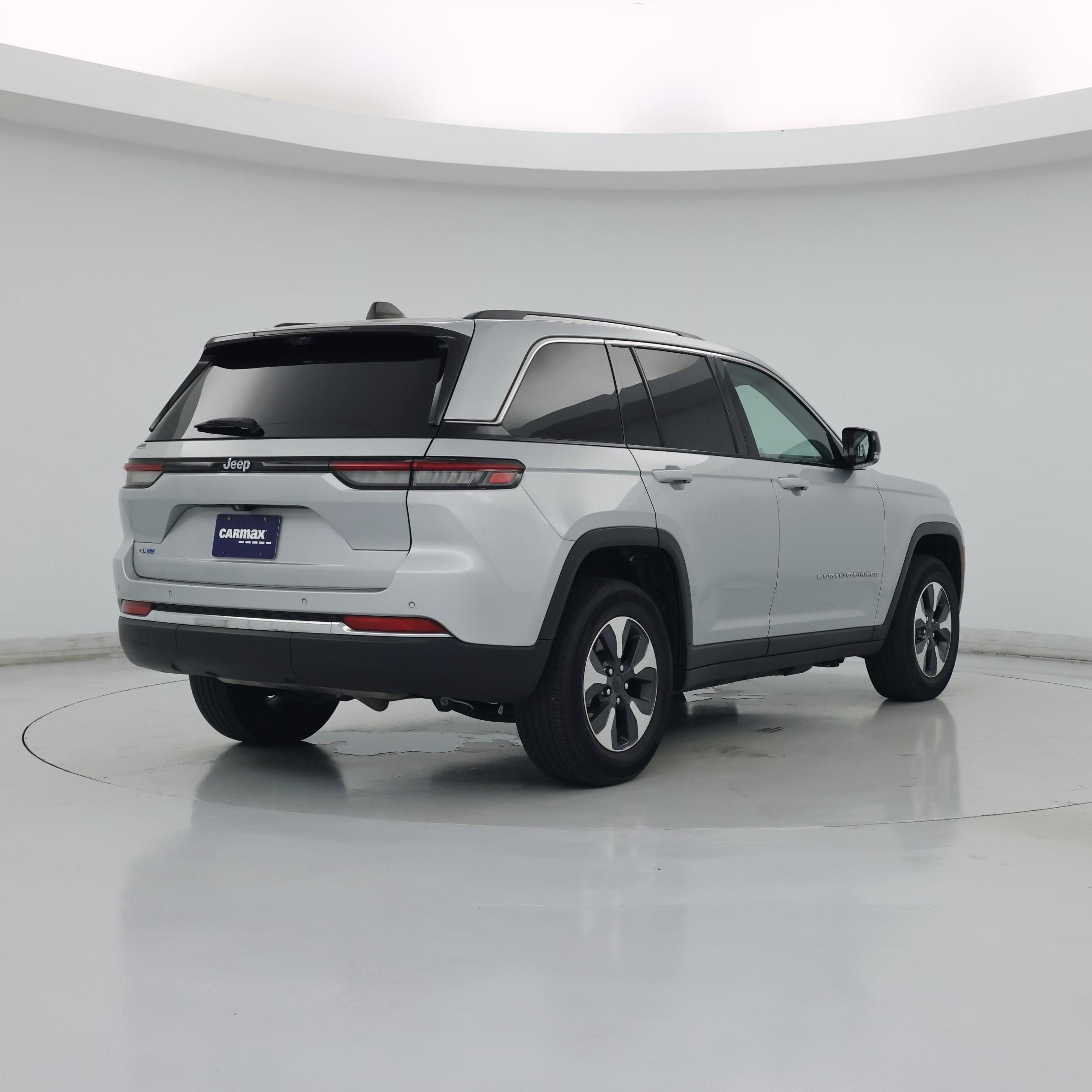 Thumbnail: 2022 Jeep Grand Cherokee - 8