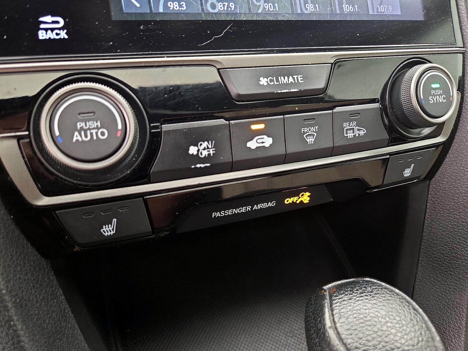 2018 Honda Civic Hatchback EX - Photo 17