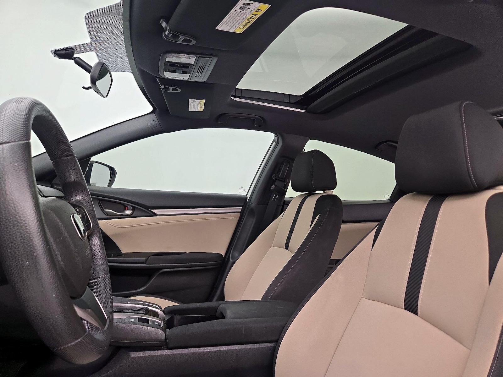 2018 Honda Civic Hatchback EX - Photo 20