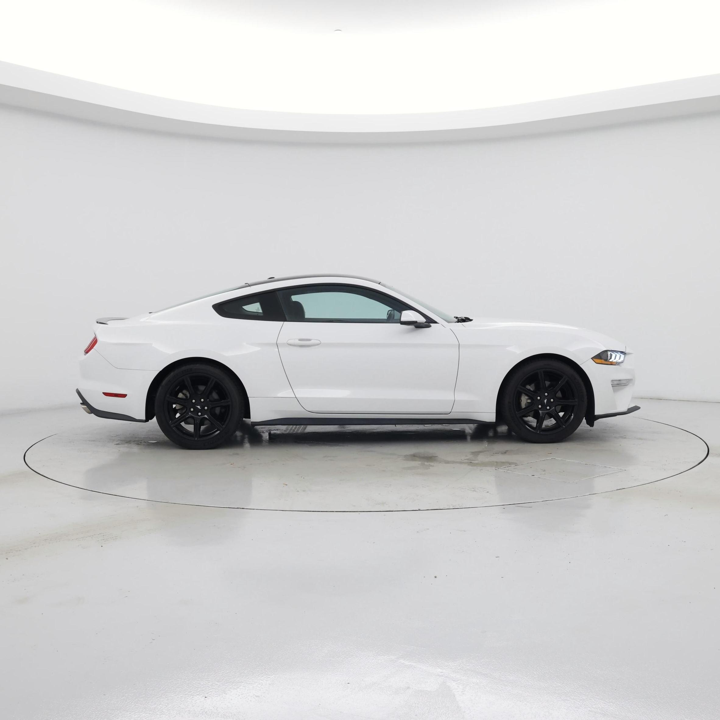 Thumbnail: 2018 Ford Mustang - 7