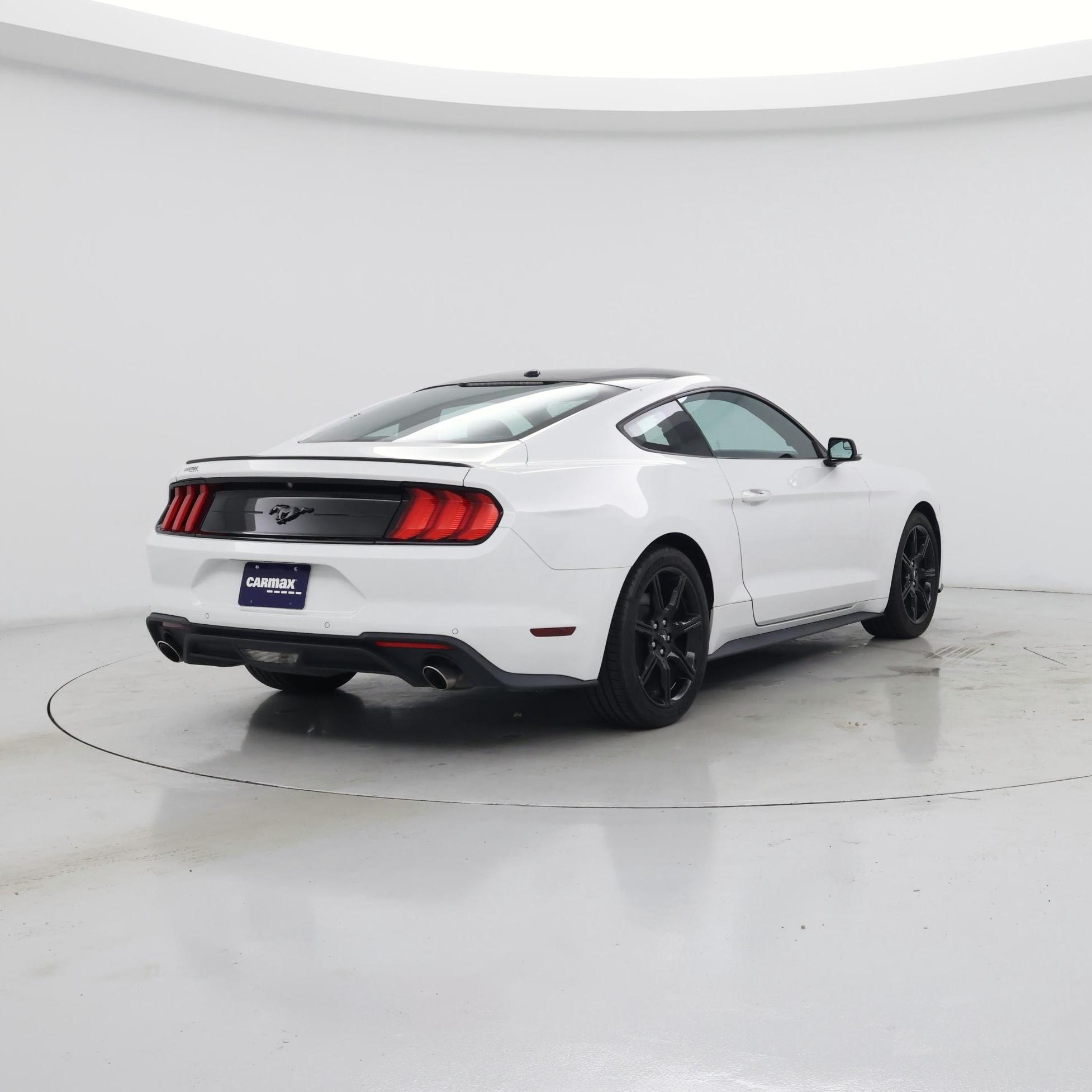 Thumbnail: 2018 Ford Mustang - 8