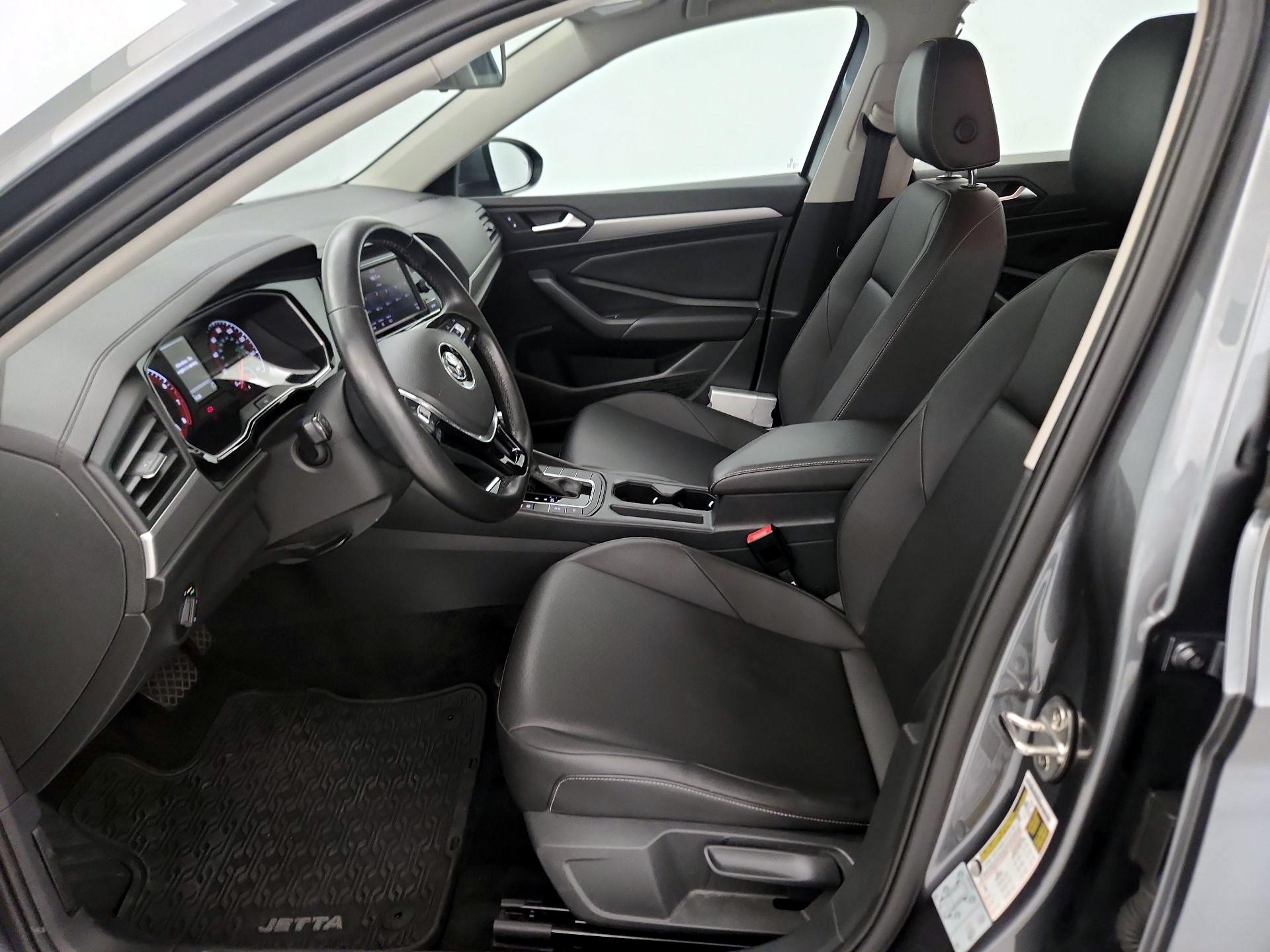 Thumbnail: 2019 Volkswagen Jetta - 11