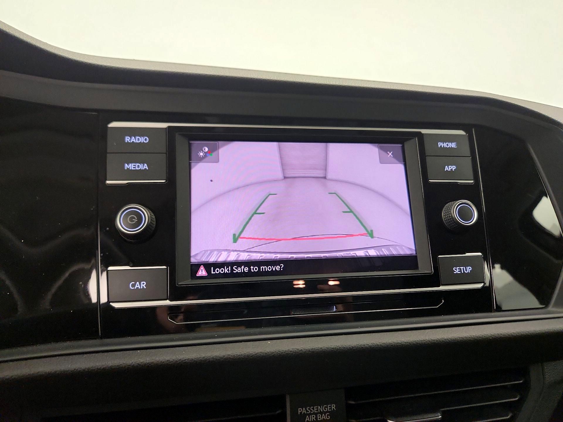 Thumbnail: 2019 Volkswagen Jetta - 14