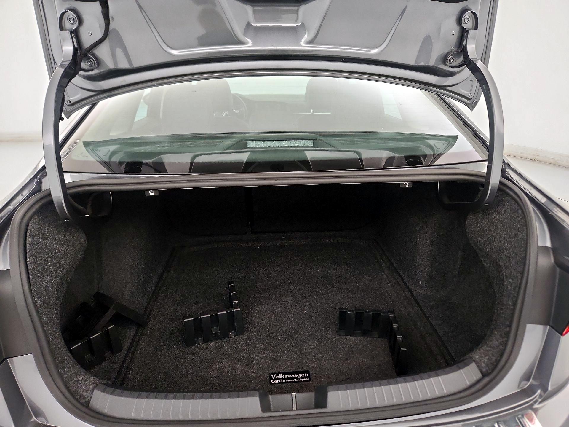 Thumbnail: 2019 Volkswagen Jetta - 20