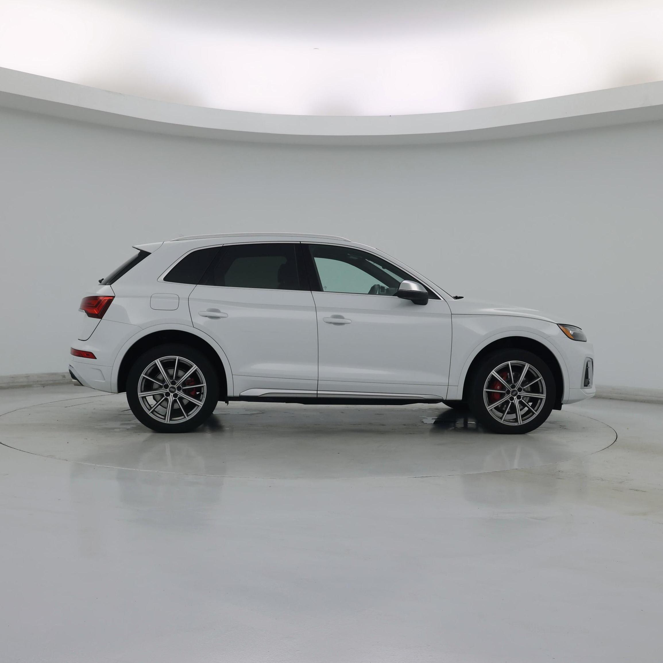 Thumbnail: 2024 Audi SQ5 - 7