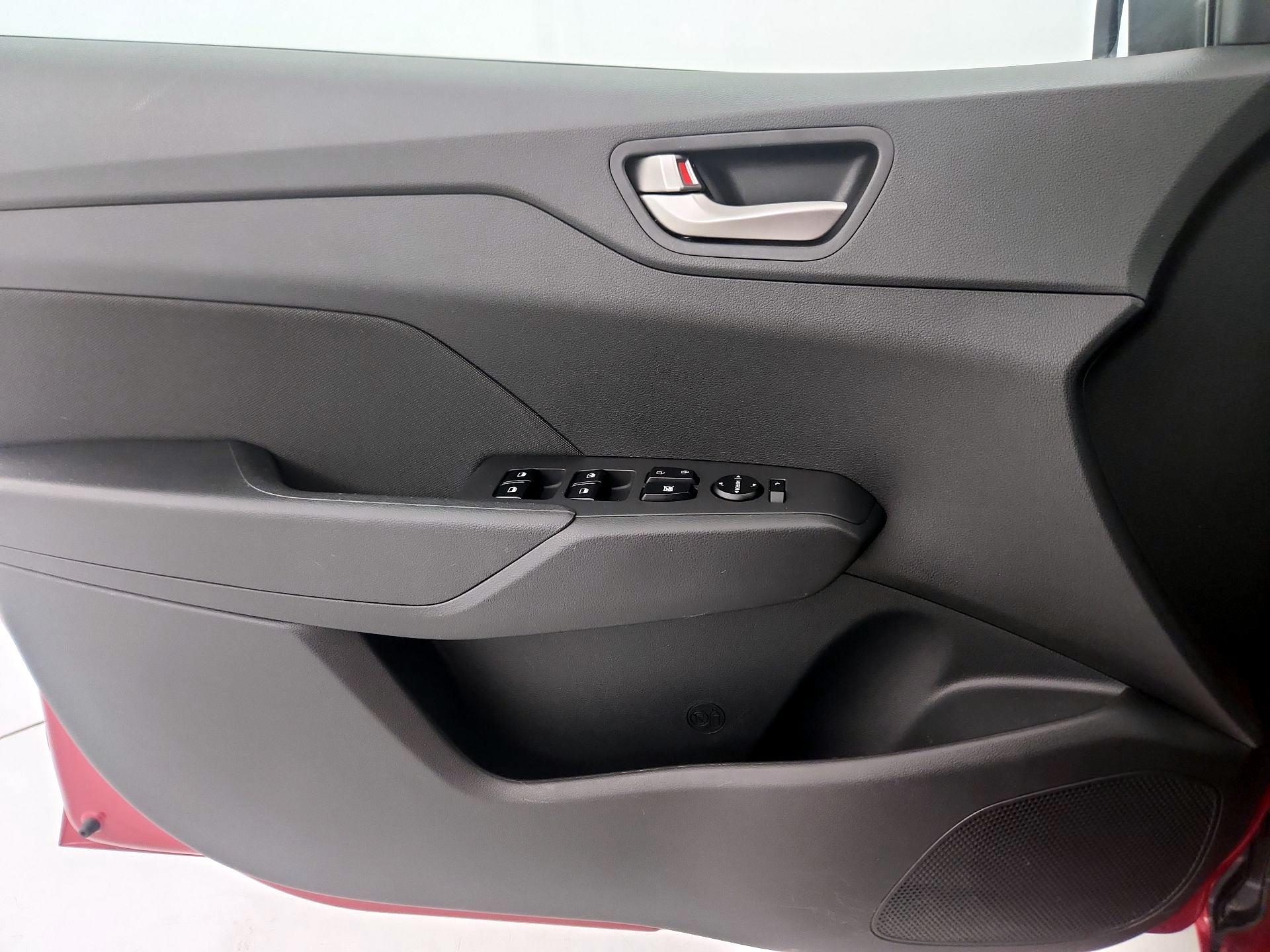 Thumbnail: 2022 Hyundai Accent - 12
