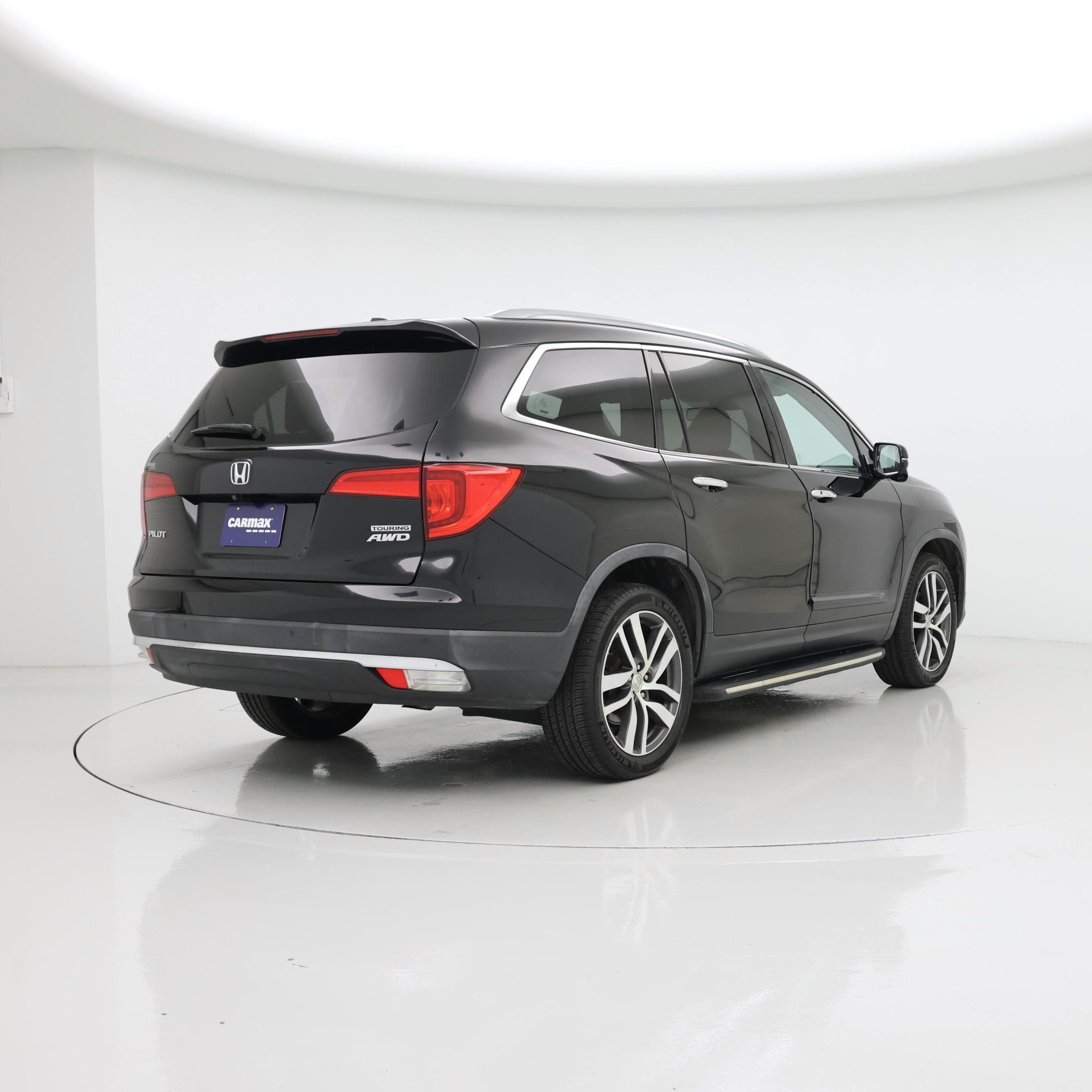 Thumbnail: 2018 Honda Pilot - 8