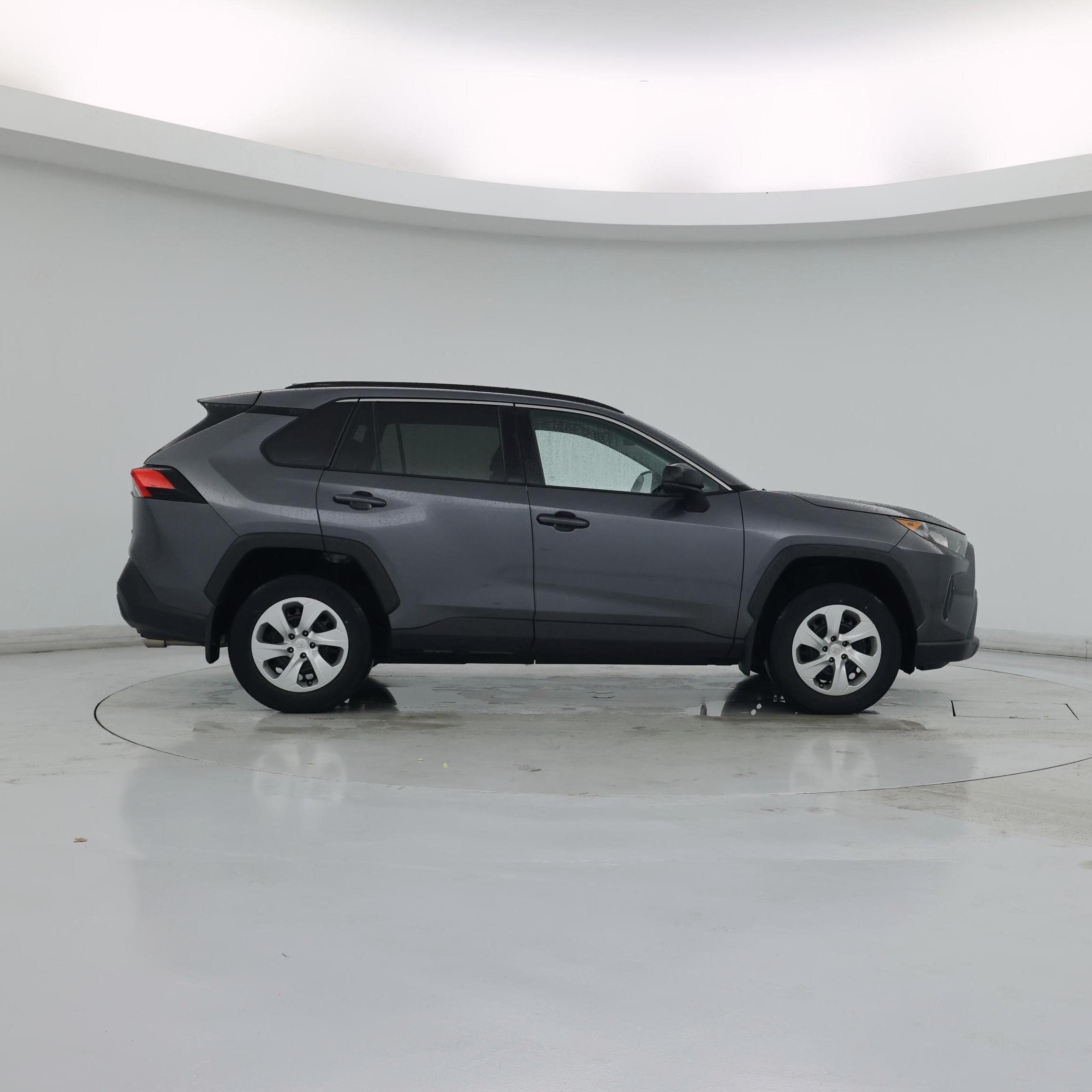 Thumbnail: 2021 Toyota RAV4 - 7