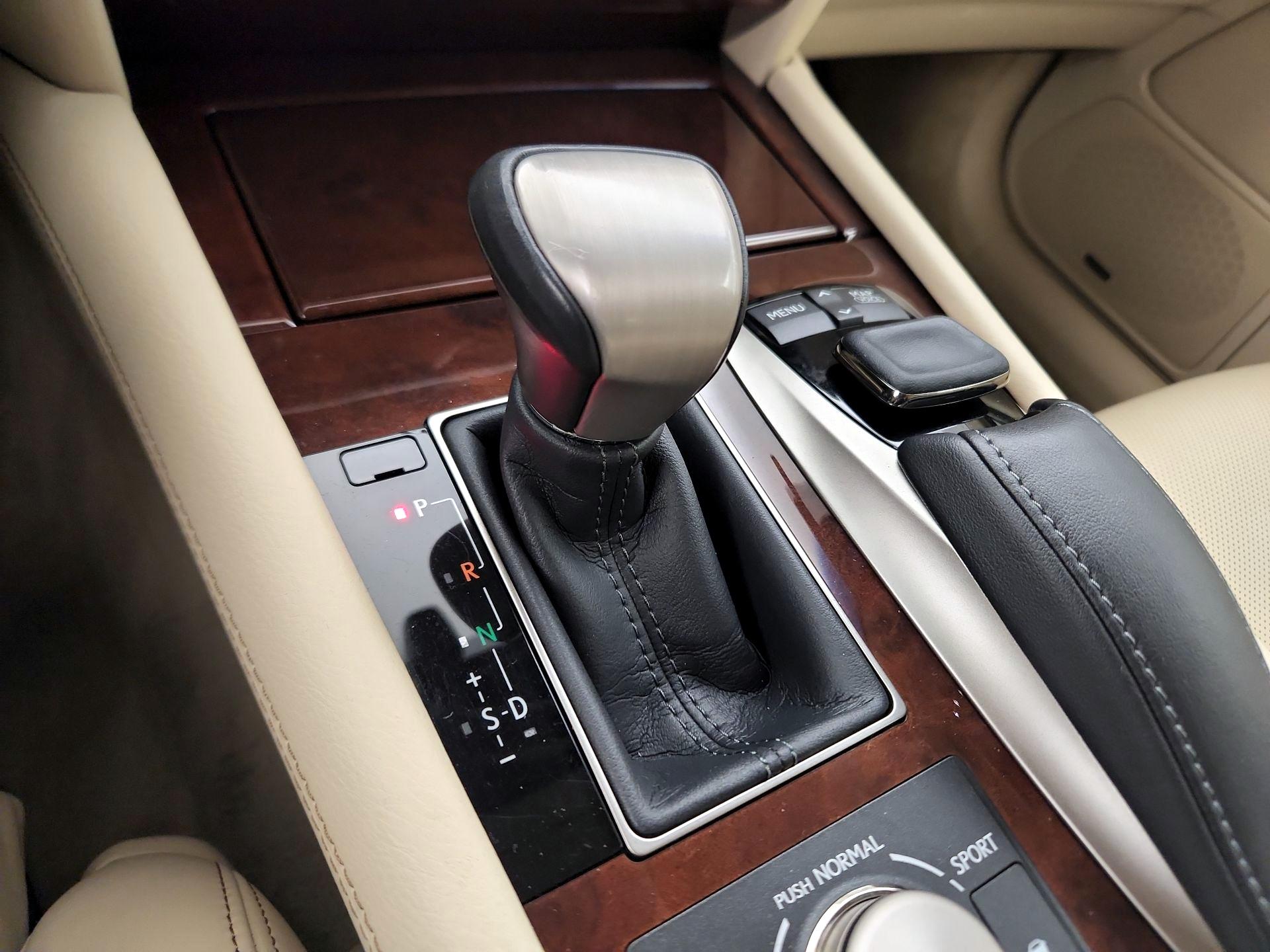 Thumbnail: 2015 Lexus LS - 18