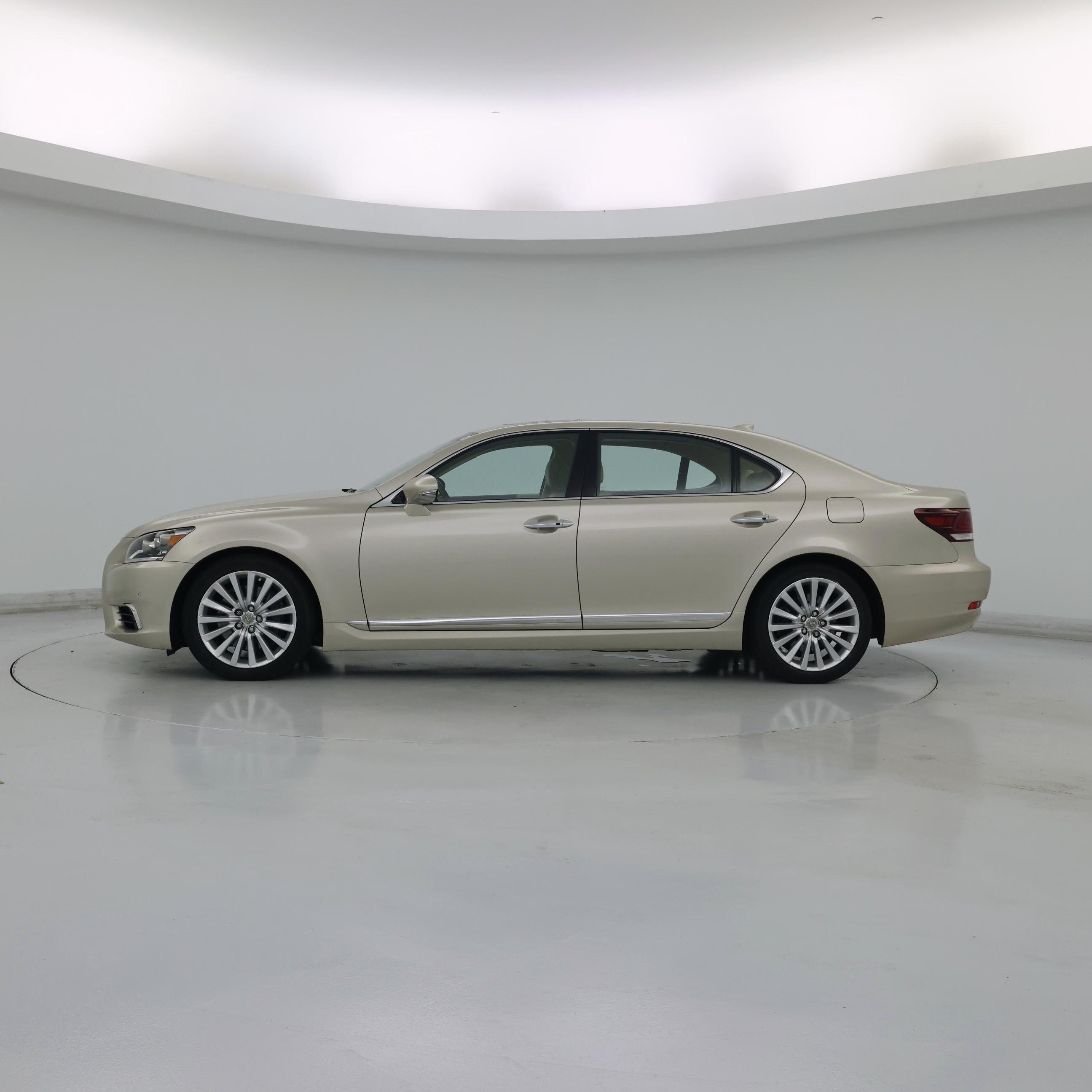 Thumbnail: 2015 Lexus LS - 3
