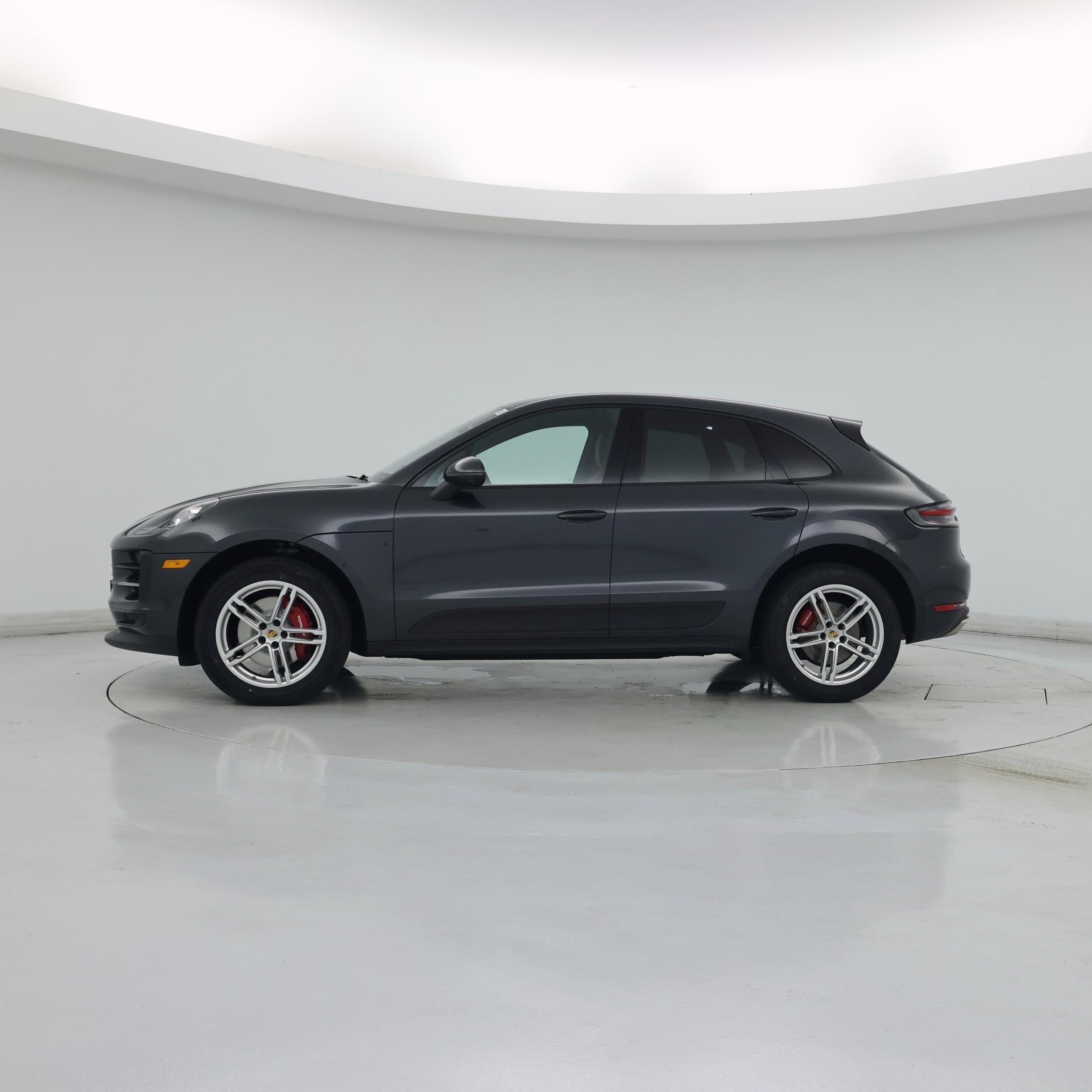 Thumbnail: 2021 Porsche Macan - 3