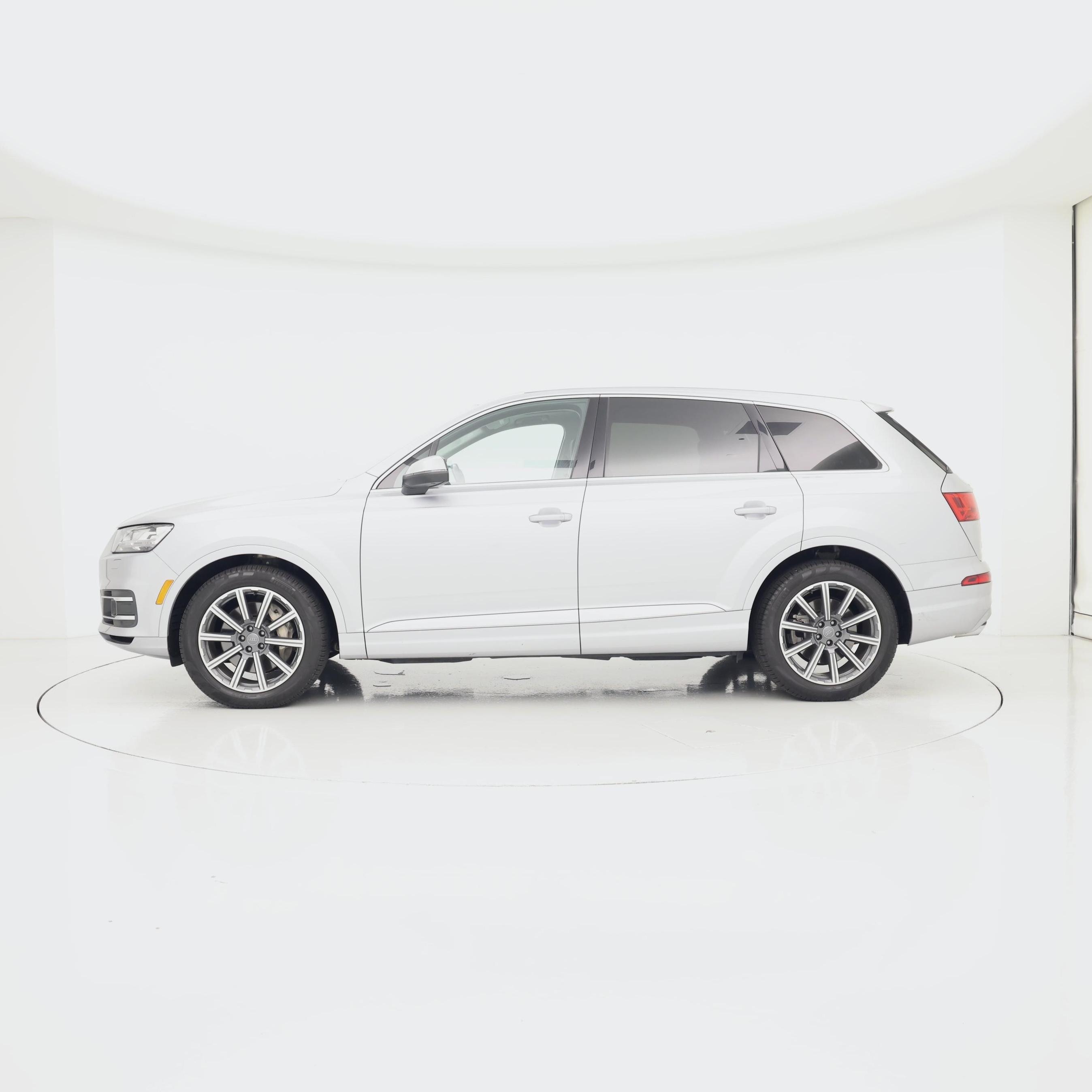 Thumbnail: 2017 Audi Q7 - 3