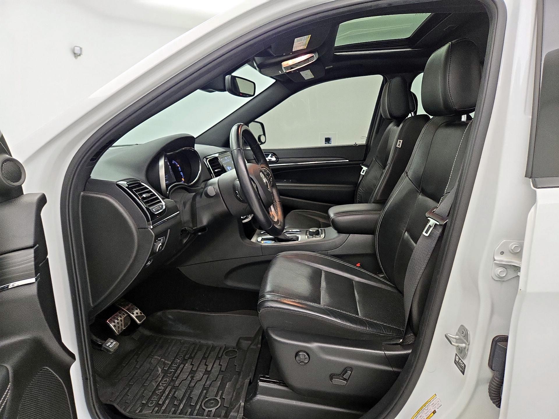 Thumbnail: 2021 Jeep Grand Cherokee - 11