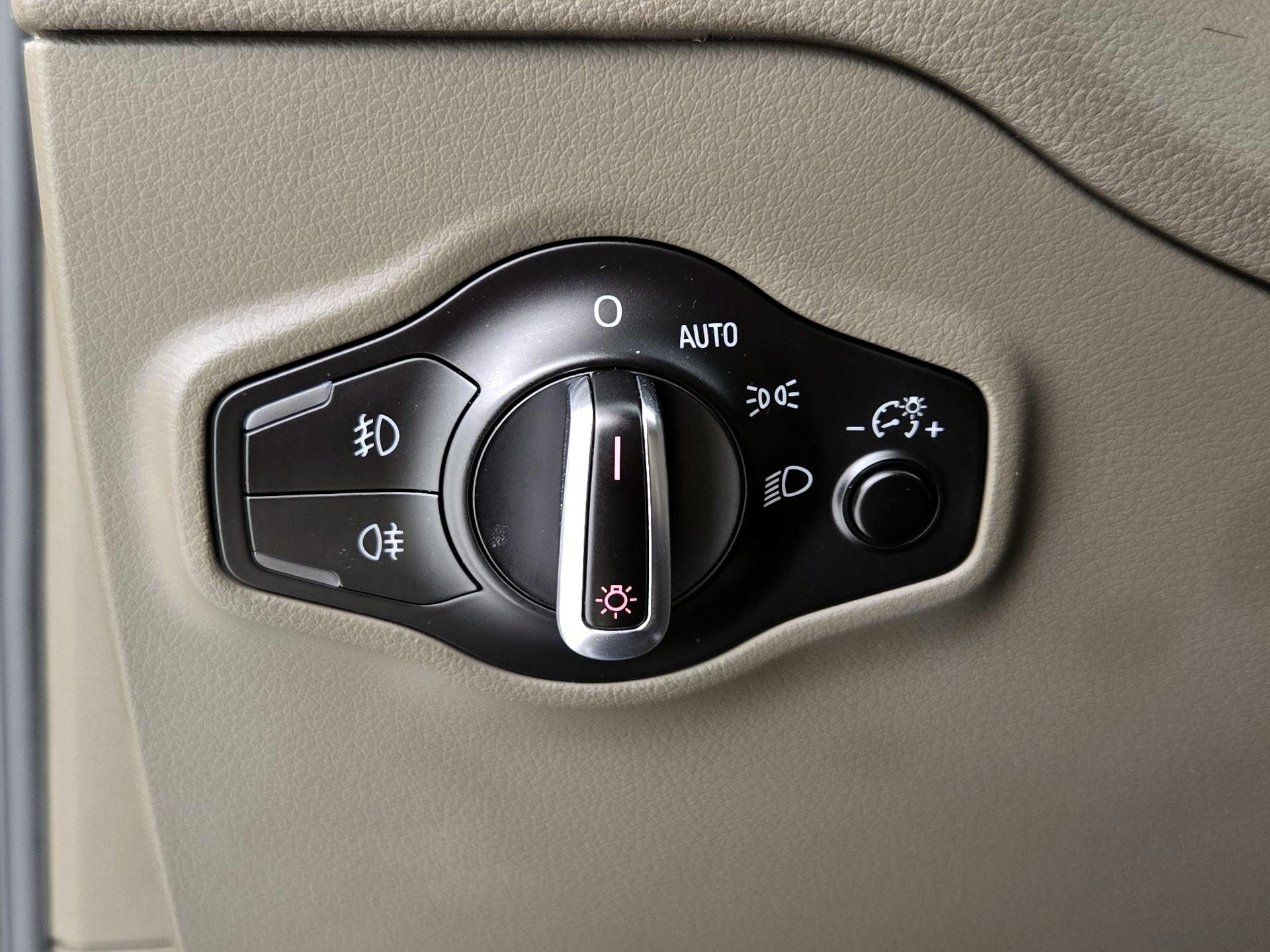 Thumbnail: 2015 Audi Q5 - 13