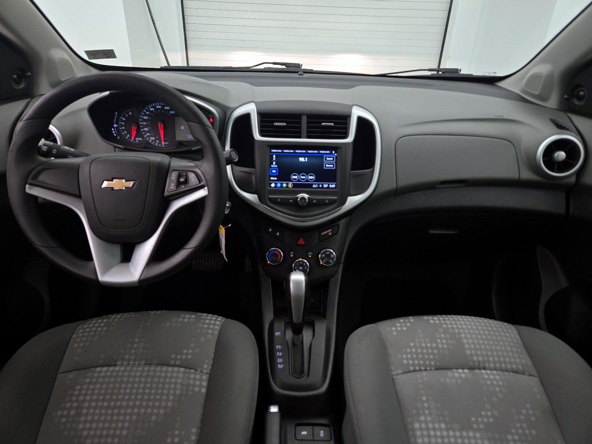 Thumbnail: 2018 Chevrolet Sonic - 9
