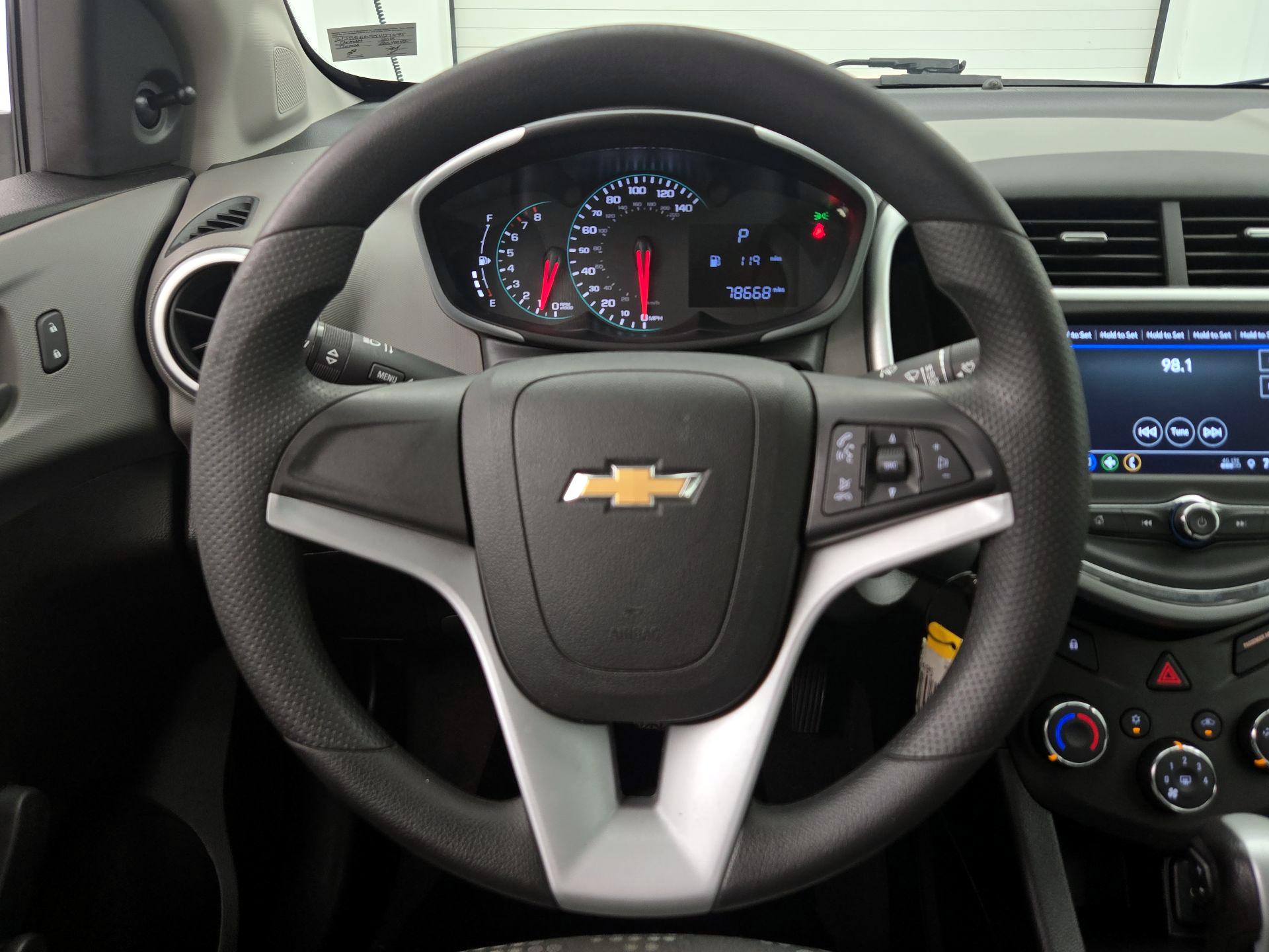 Thumbnail: 2018 Chevrolet Sonic - 10