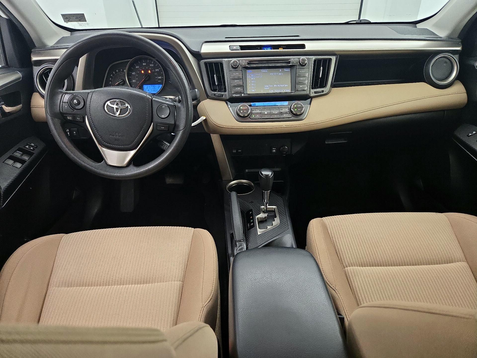Thumbnail: 2015 Toyota RAV4 - 9