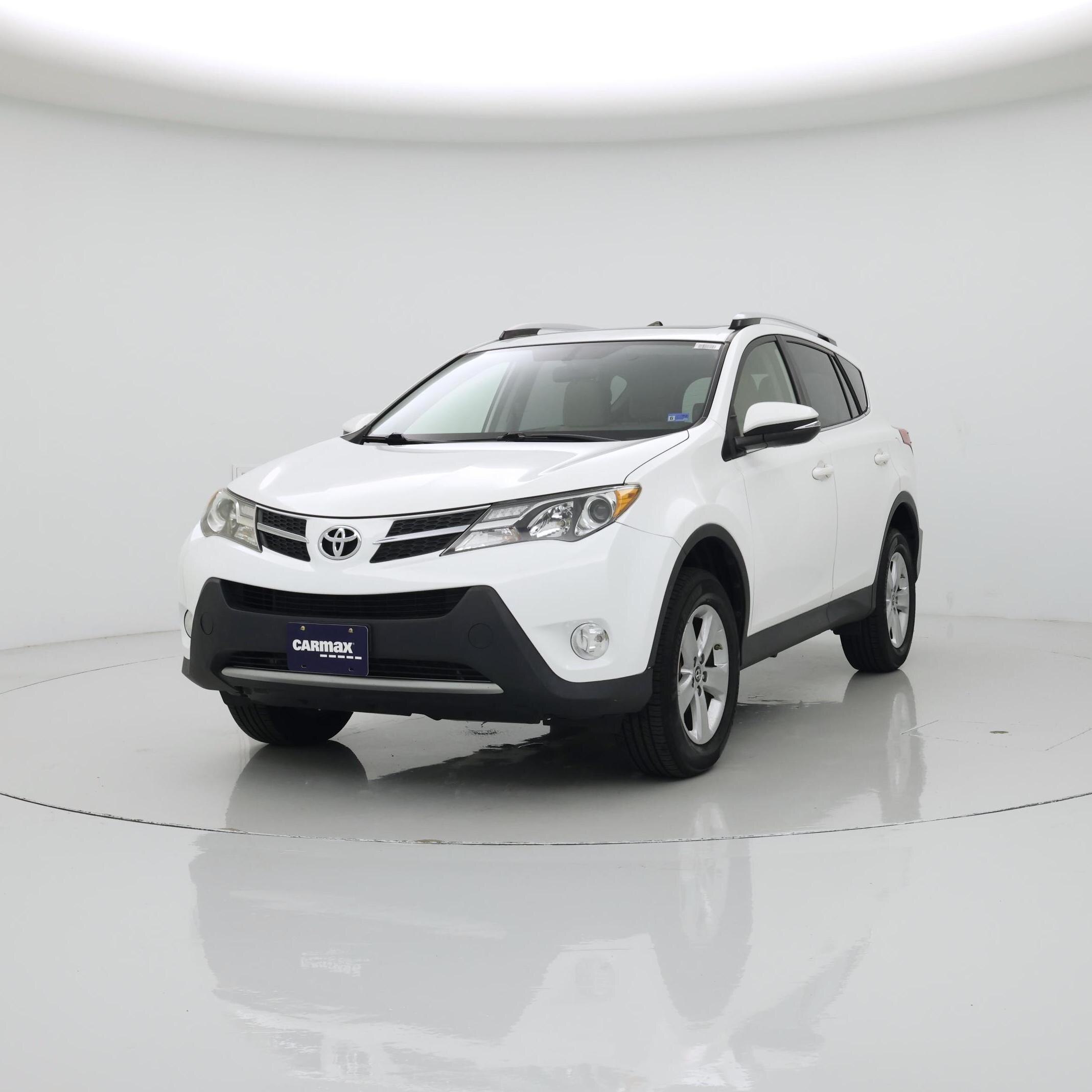 Thumbnail: 2015 Toyota RAV4 - 4