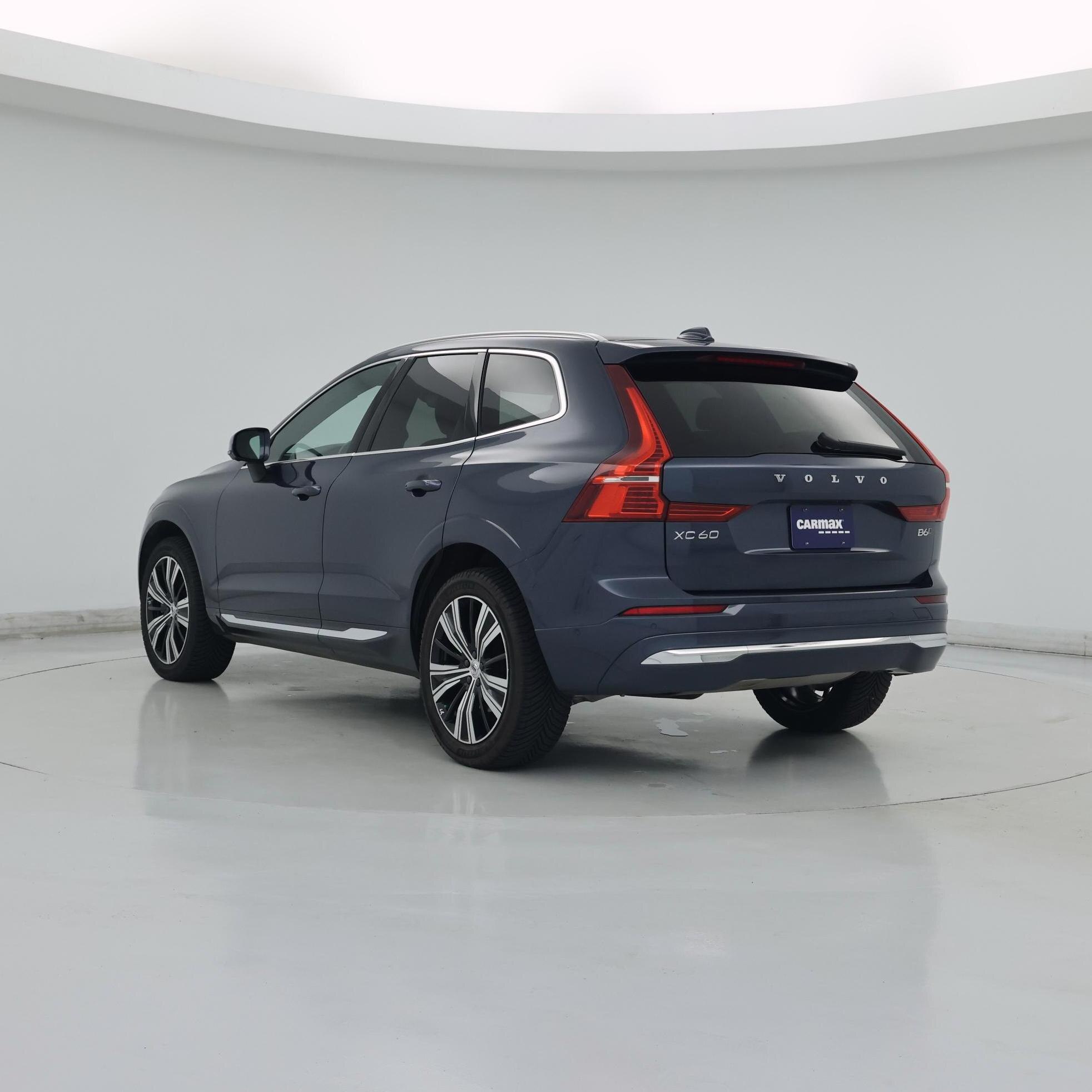Thumbnail: 2022 Volvo XC60 - 2