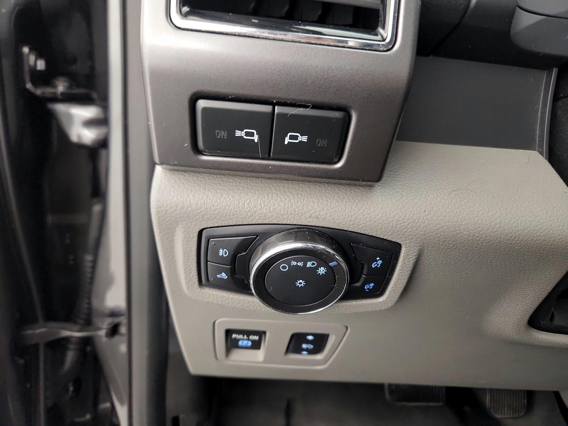 Thumbnail: 2018 Ford F-150 - 13