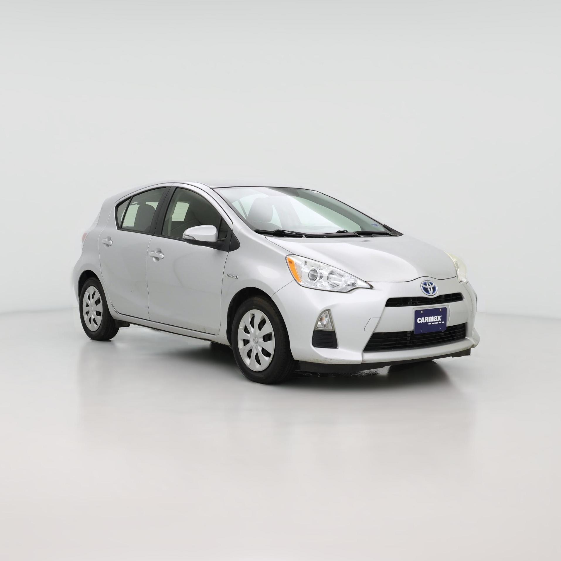 Thumbnail: 2014 Toyota Prius c - 1