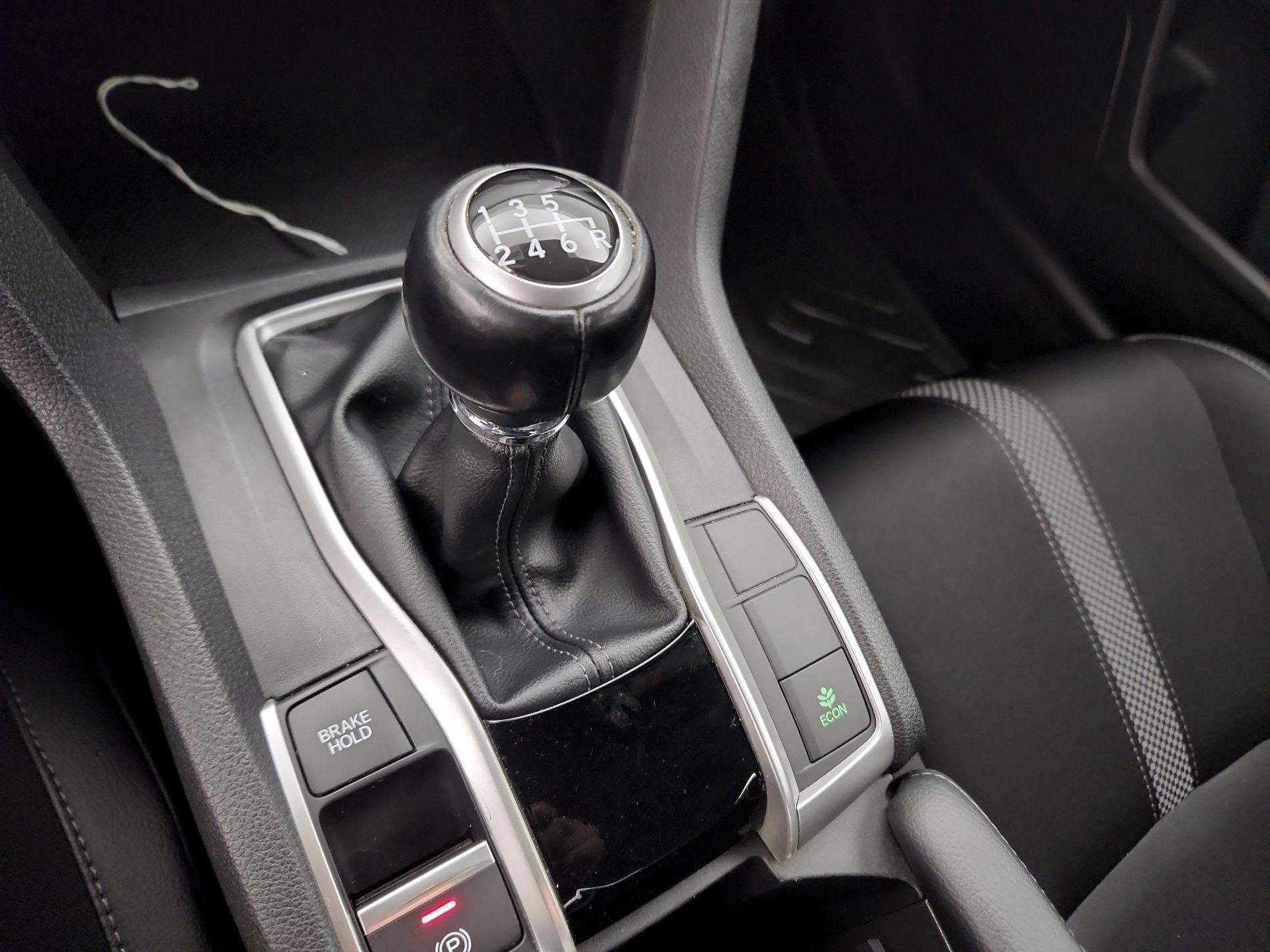 Thumbnail: 2019 Honda Civic - 17
