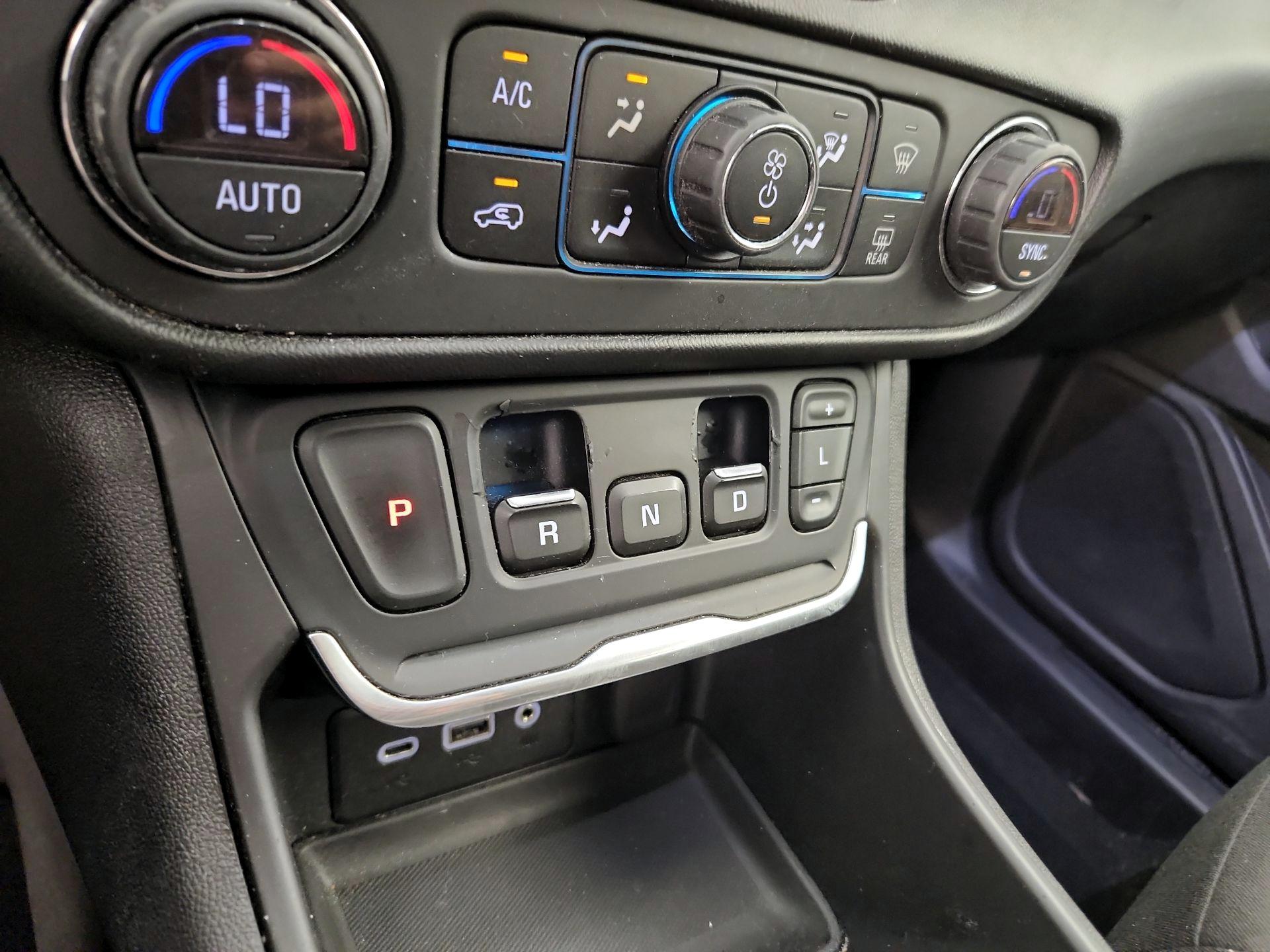 Thumbnail: 2019 GMC Terrain - 15