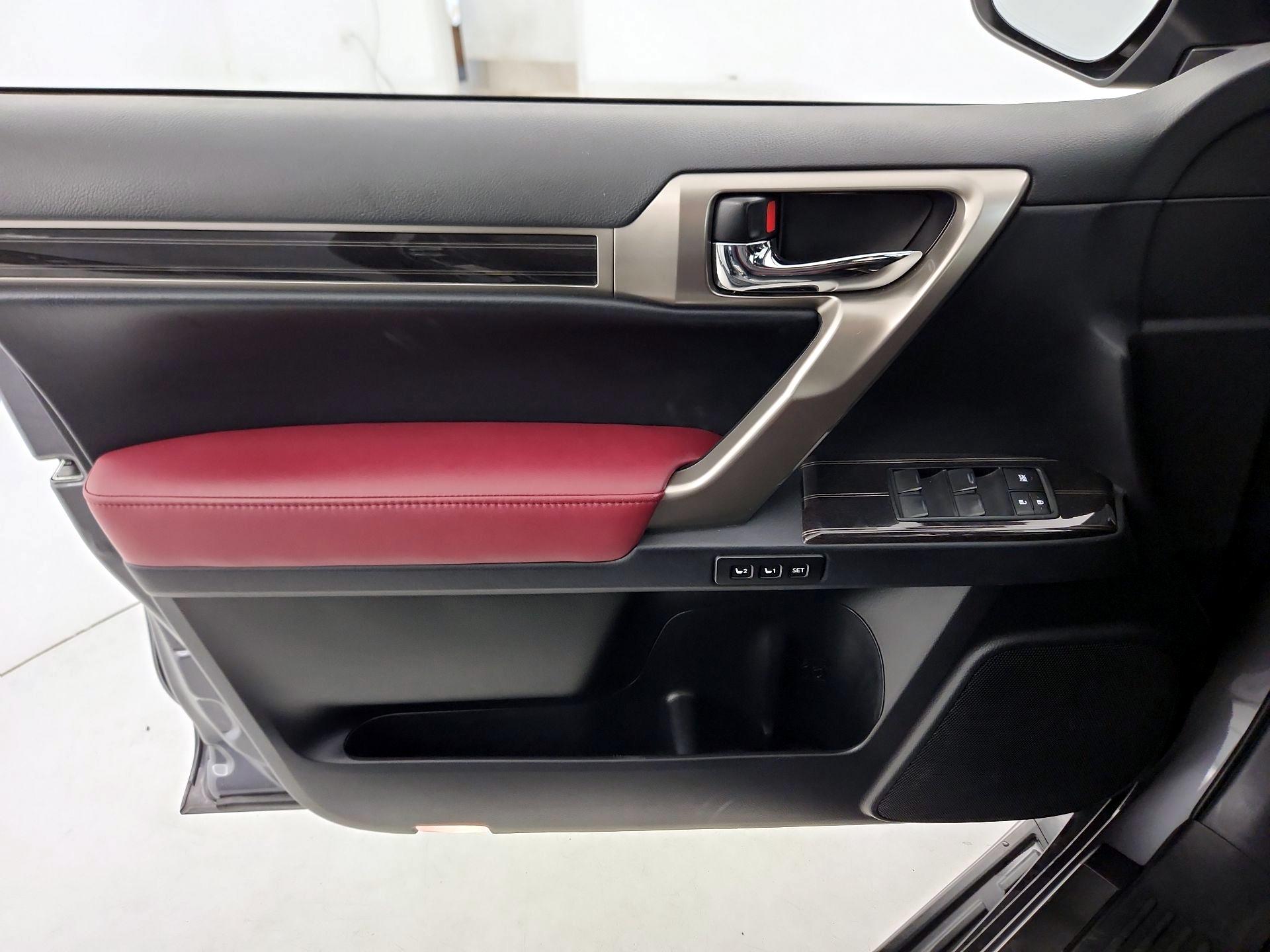 Thumbnail: 2021 Lexus GX - 12