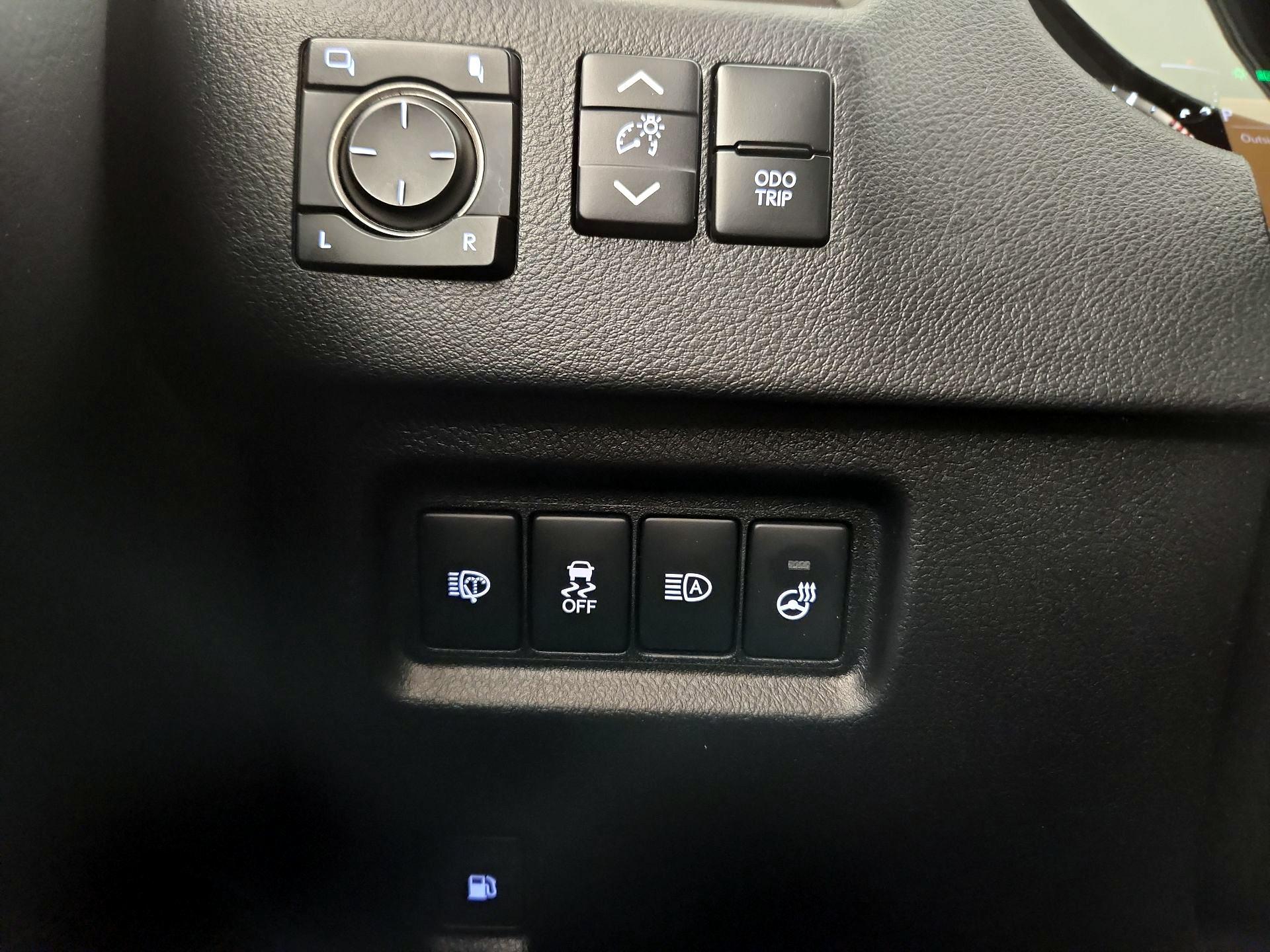 Thumbnail: 2021 Lexus GX - 13