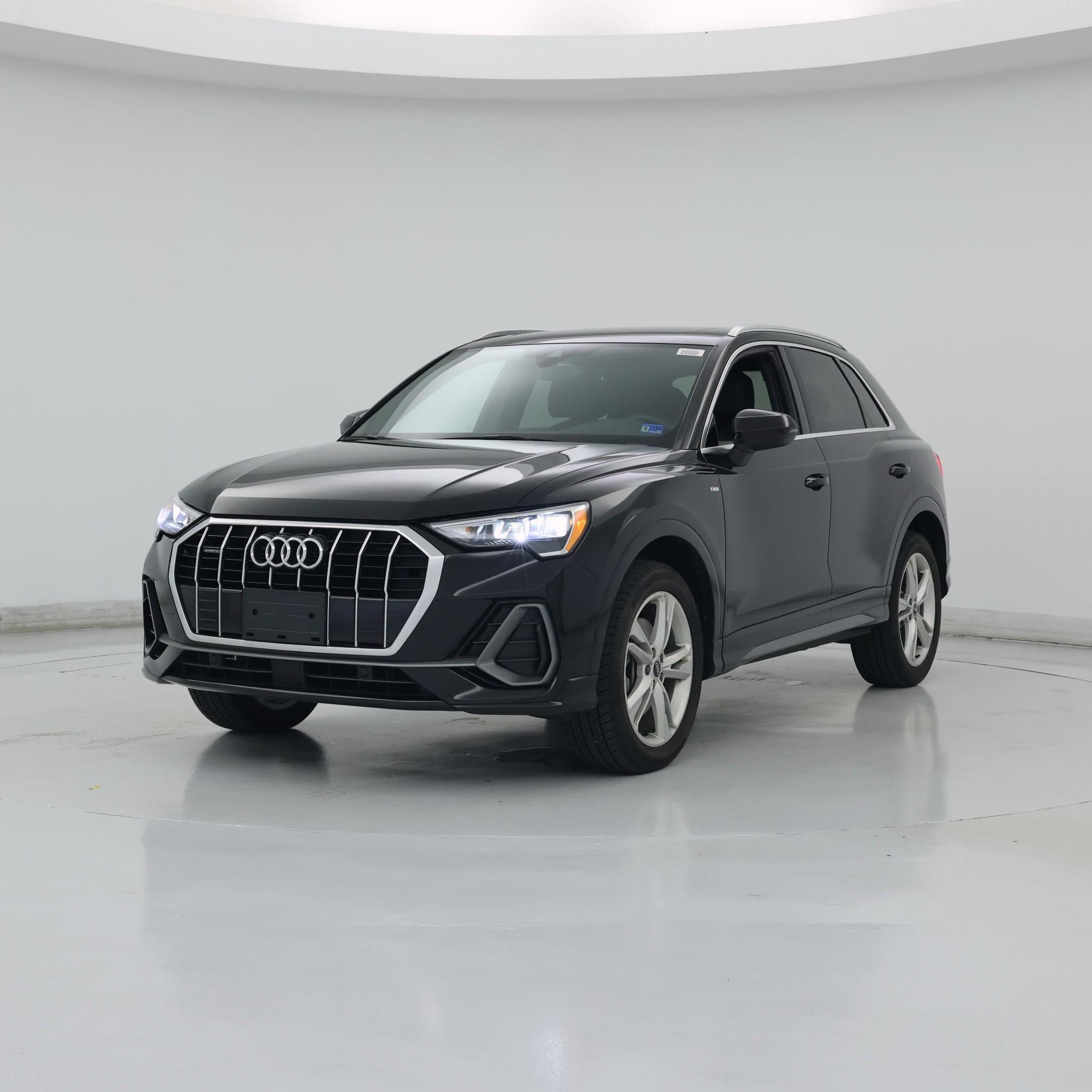 Thumbnail: 2021 Audi Q3 - 4