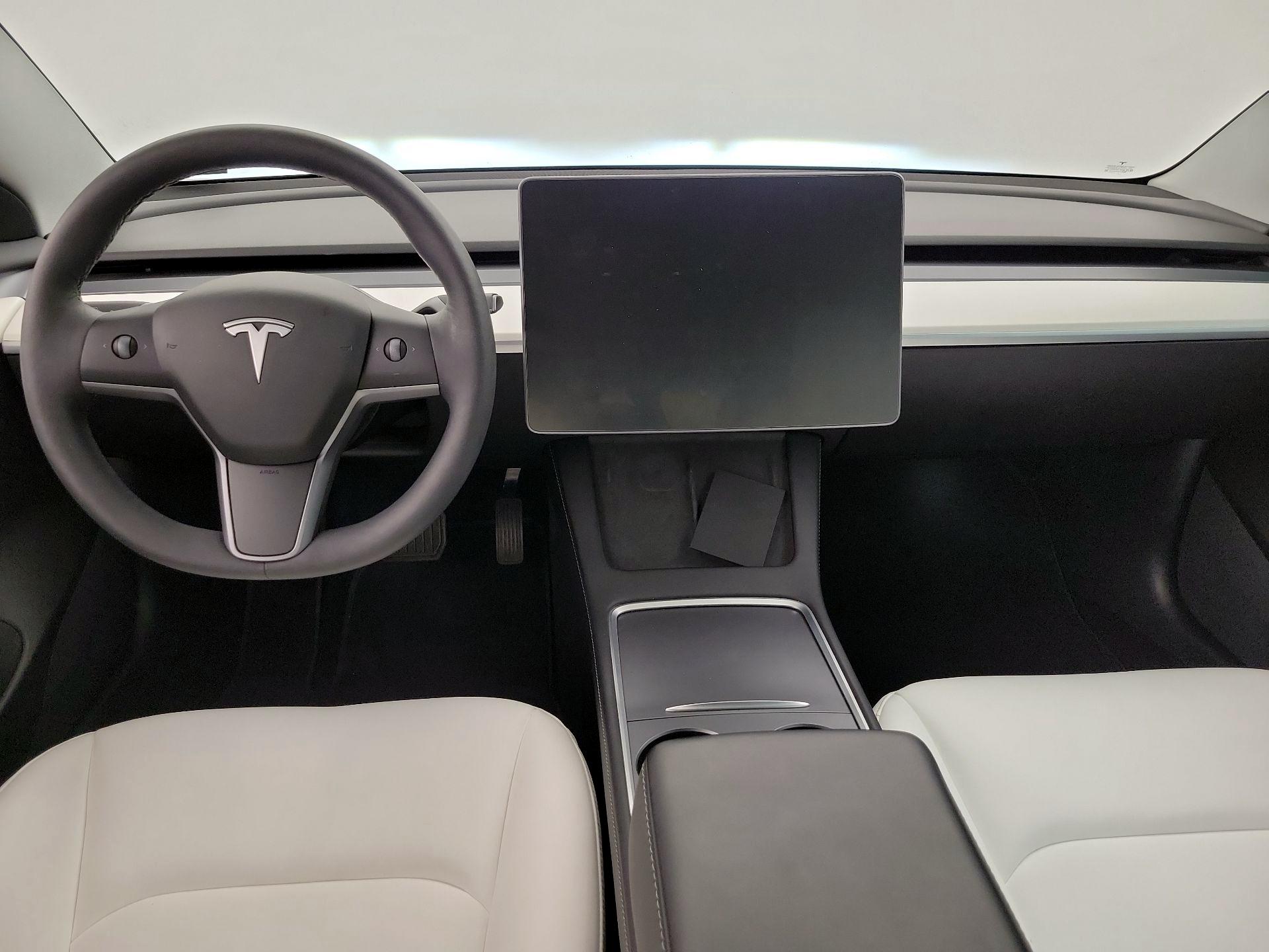 Thumbnail: 2021 Tesla Model 3 - 9