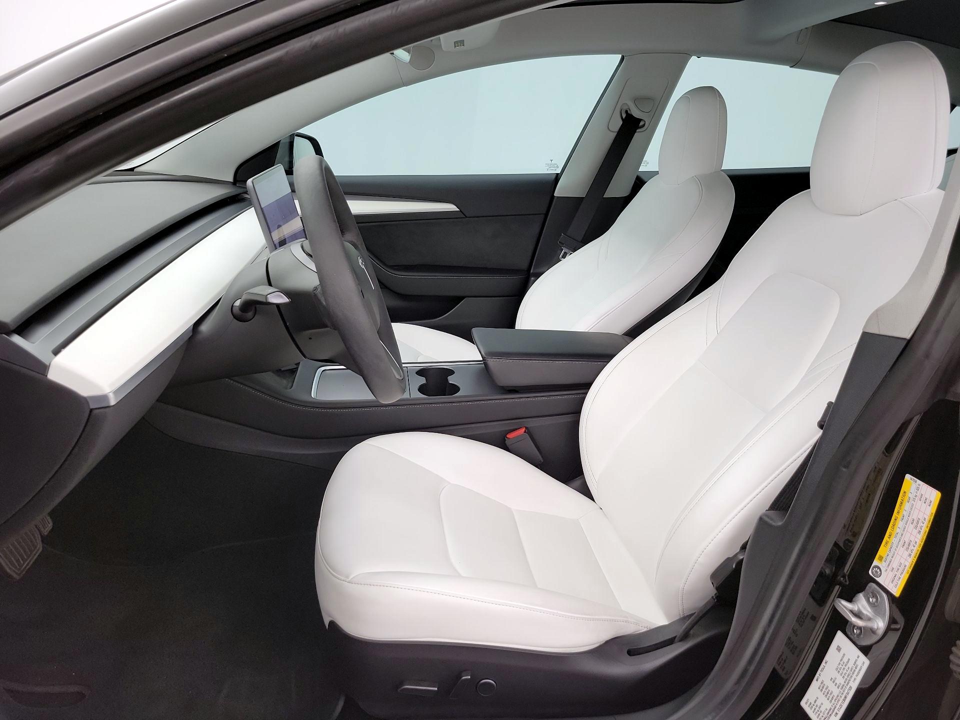 Thumbnail: 2021 Tesla Model 3 - 11
