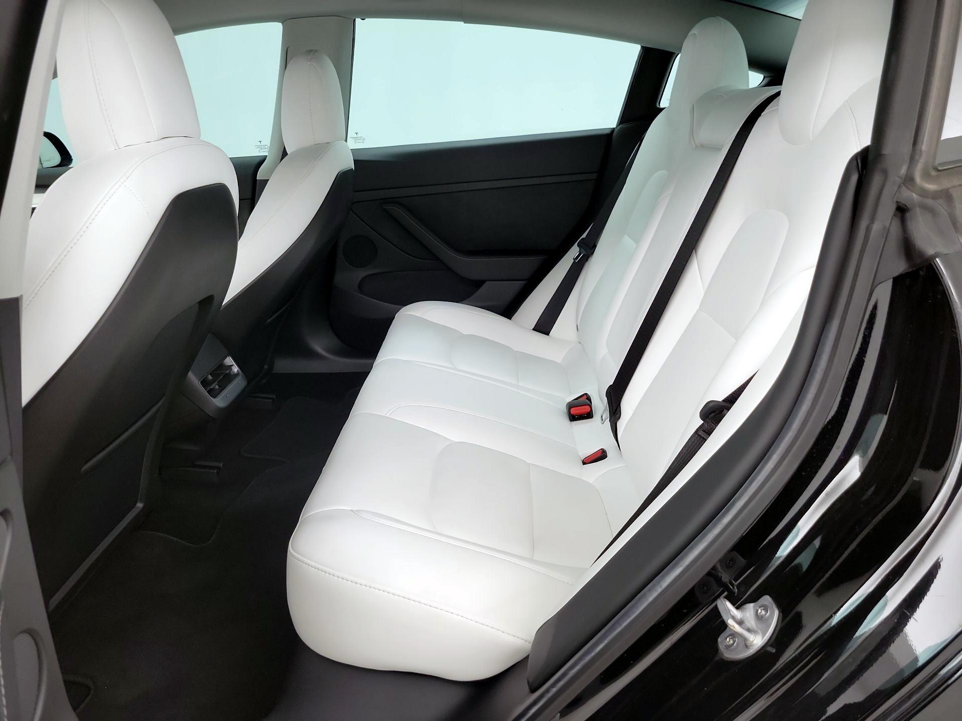 Thumbnail: 2021 Tesla Model 3 - 19