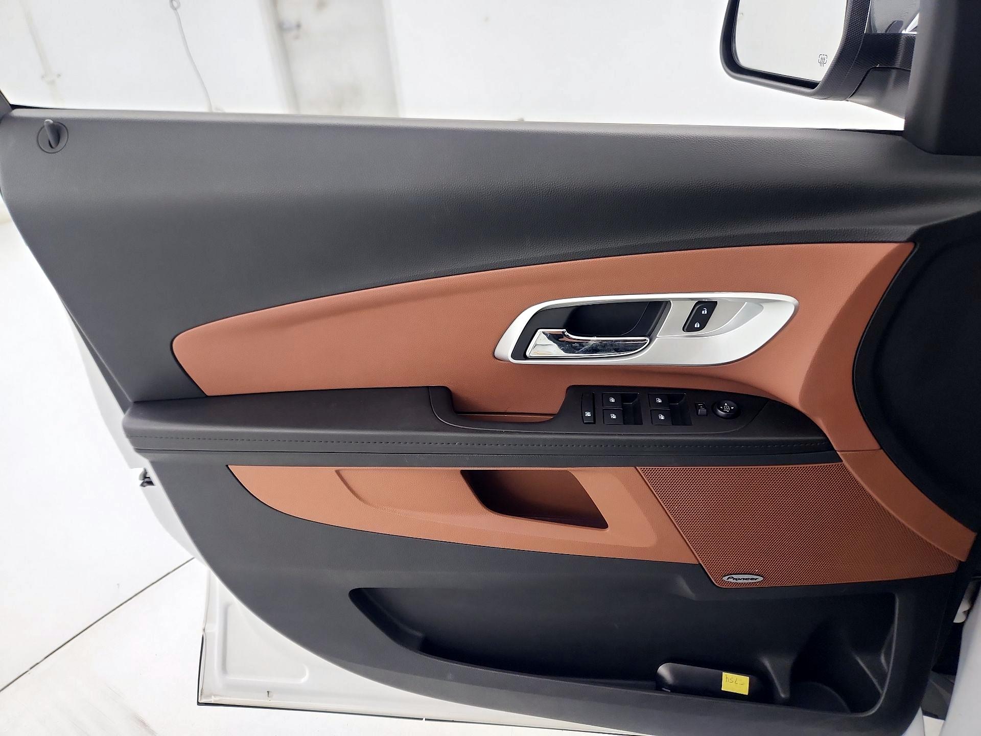 Thumbnail: 2017 Chevrolet Equinox - 12