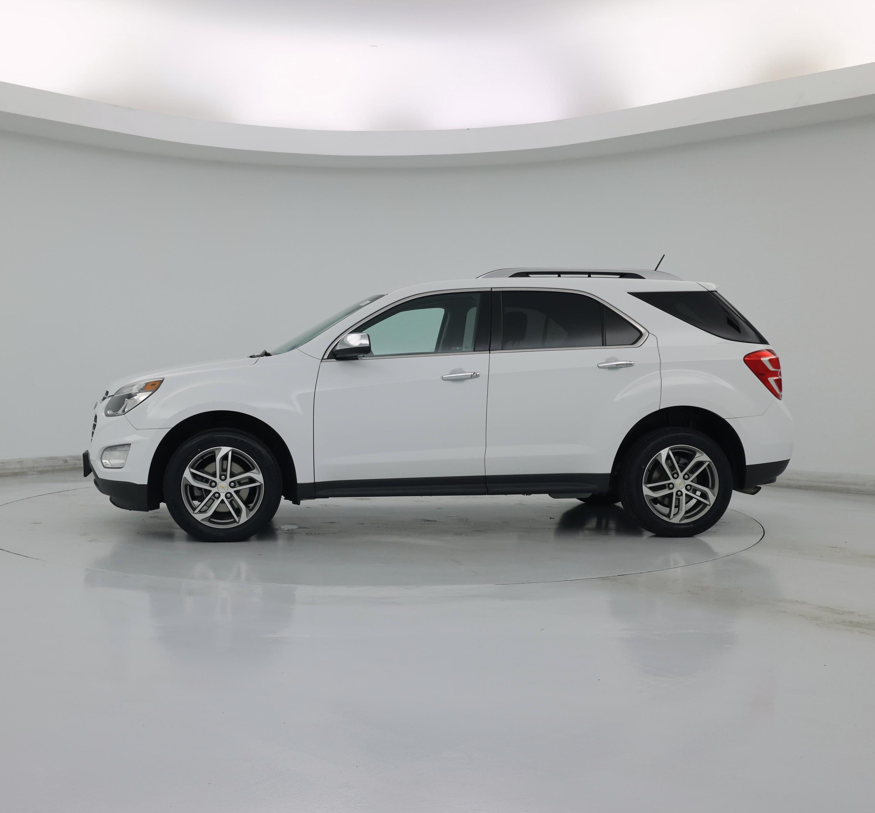Thumbnail: 2017 Chevrolet Equinox - 3