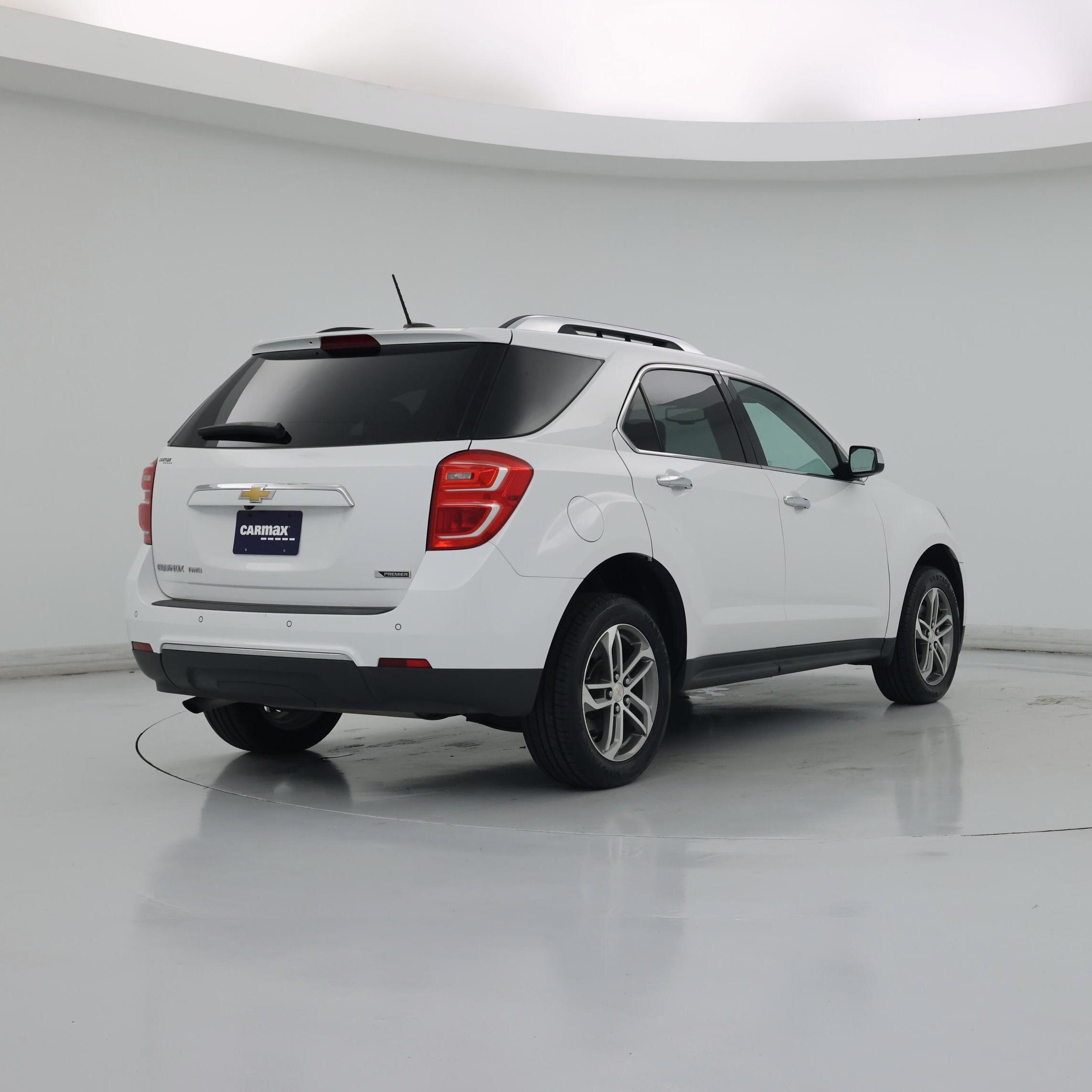 Thumbnail: 2017 Chevrolet Equinox - 8