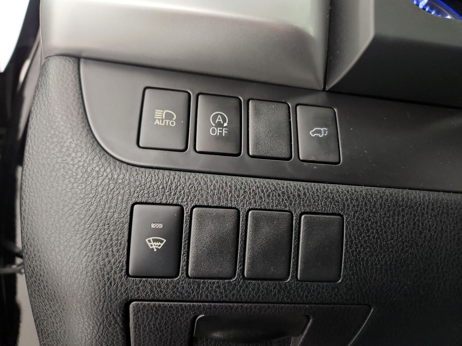Thumbnail: 2019 Toyota Highlander - 13