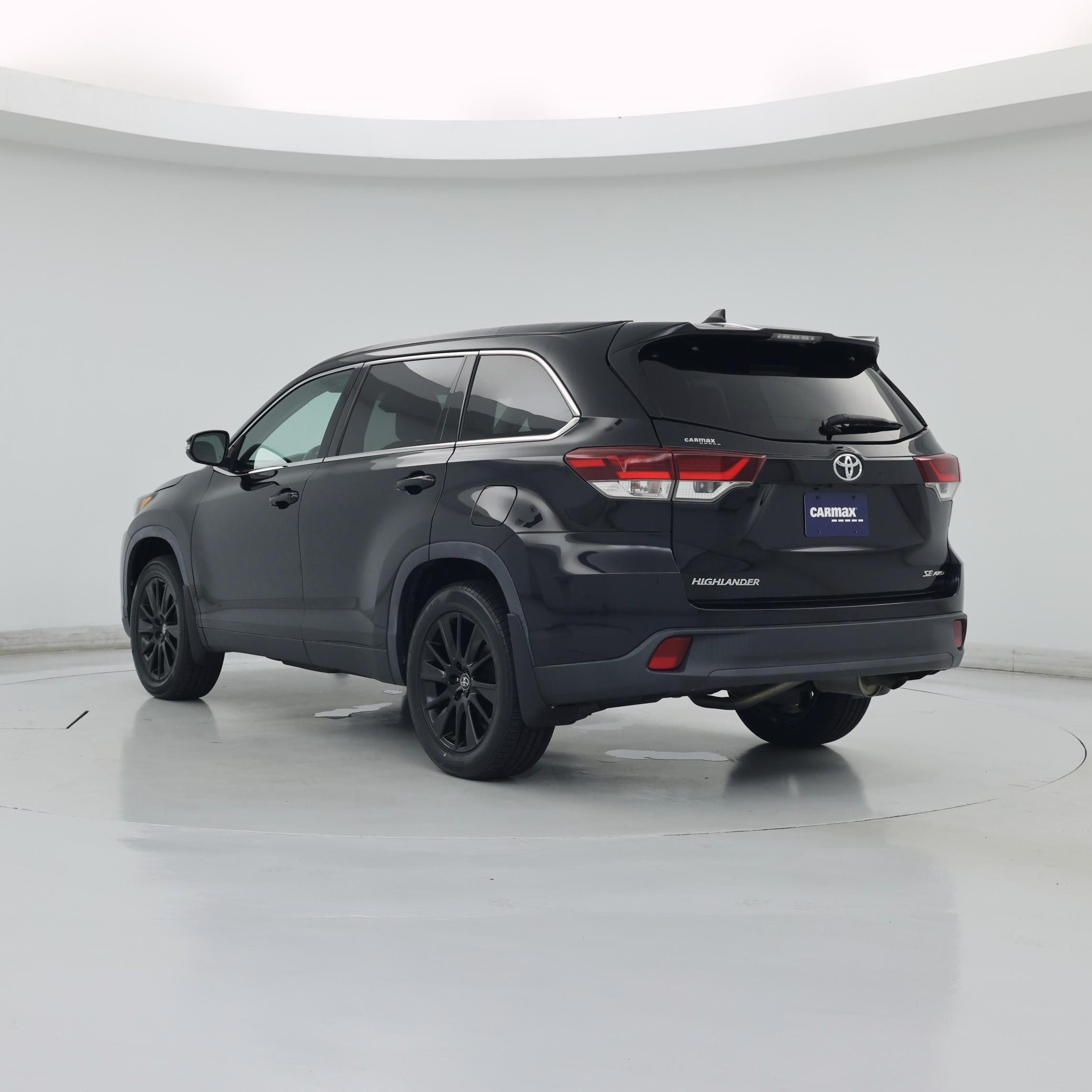 Thumbnail: 2019 Toyota Highlander - 2