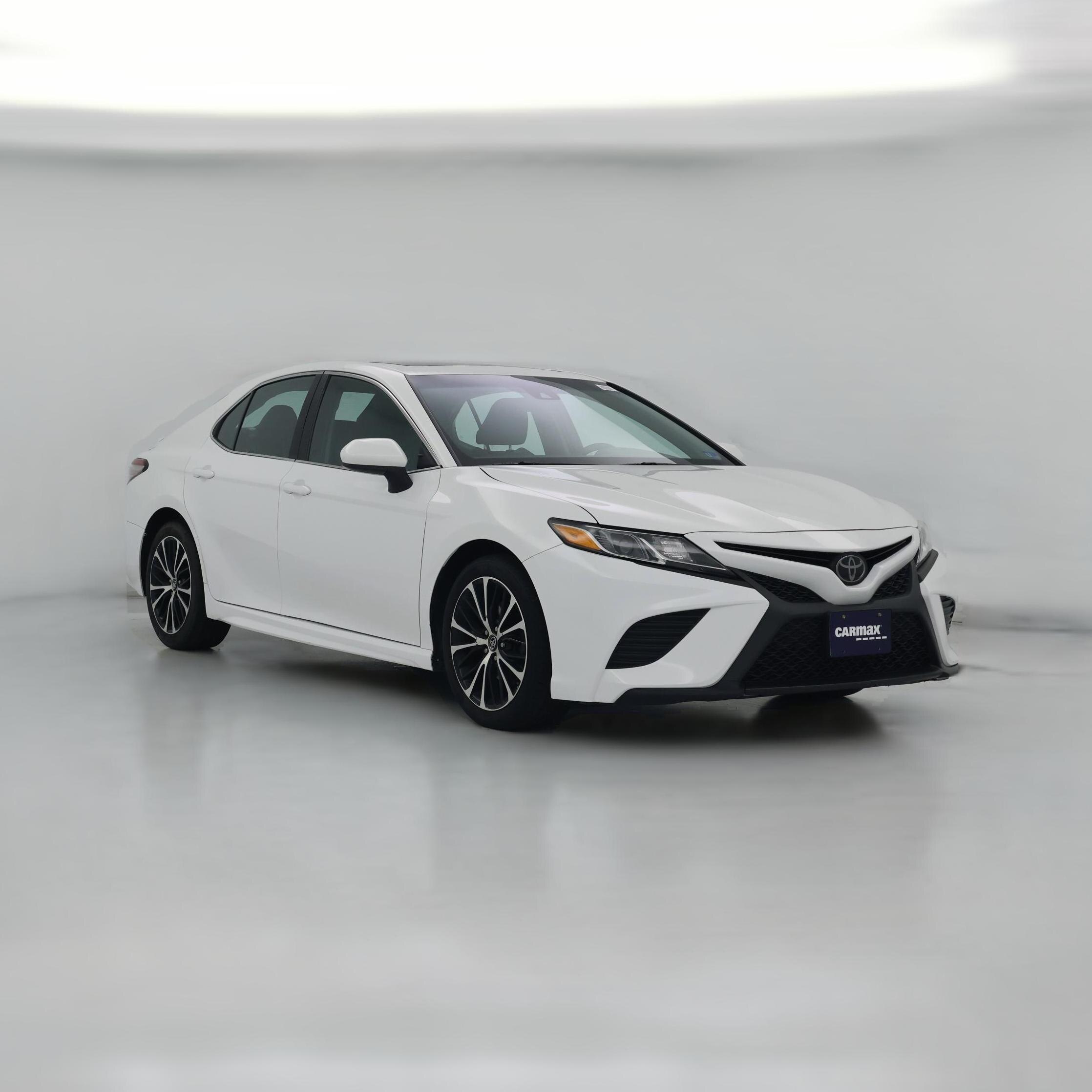 Thumbnail: 2018 Toyota Camry - 1
